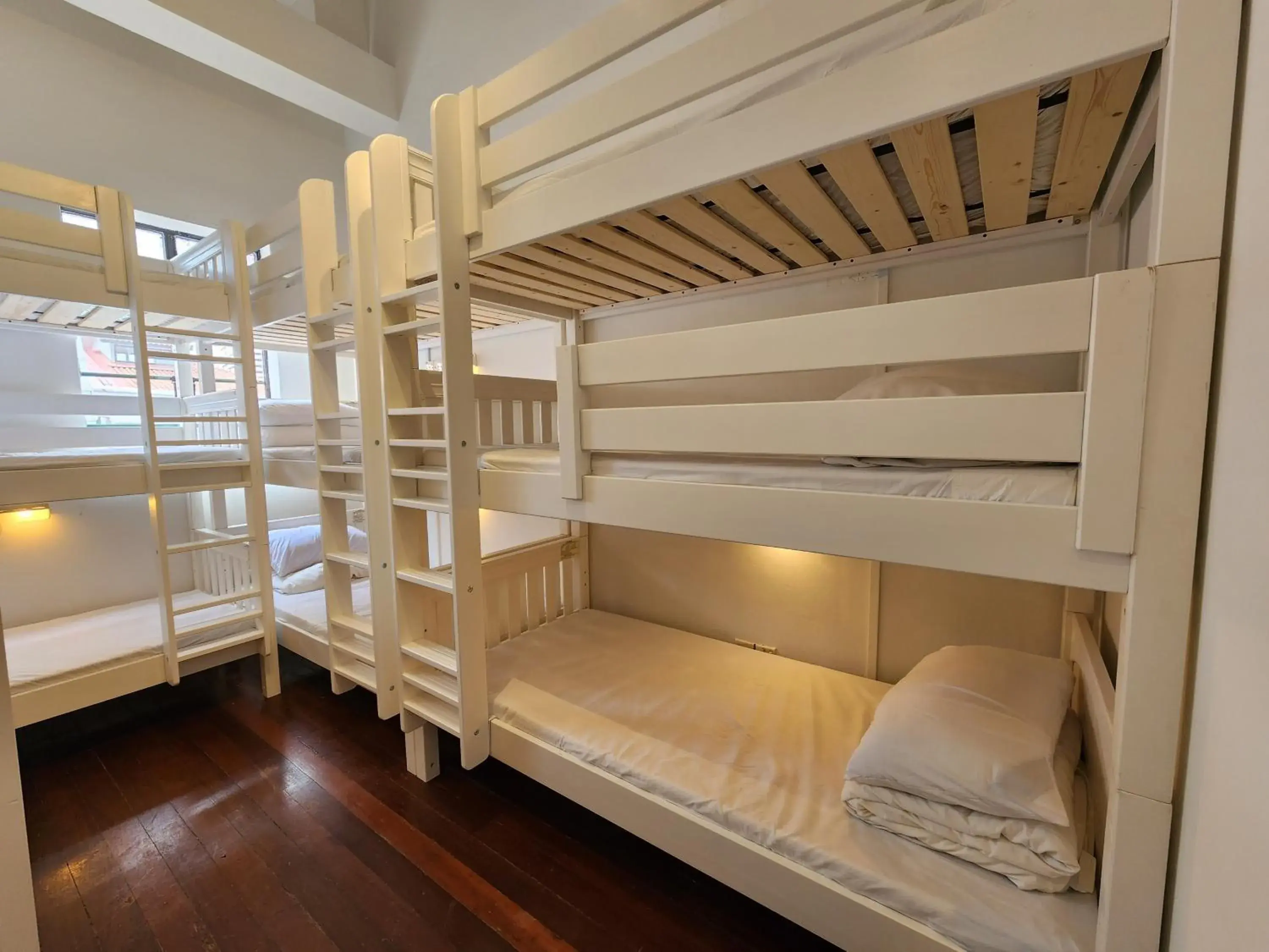 Bedroom, Bunk Bed in iStay.inn - an urban art hostel