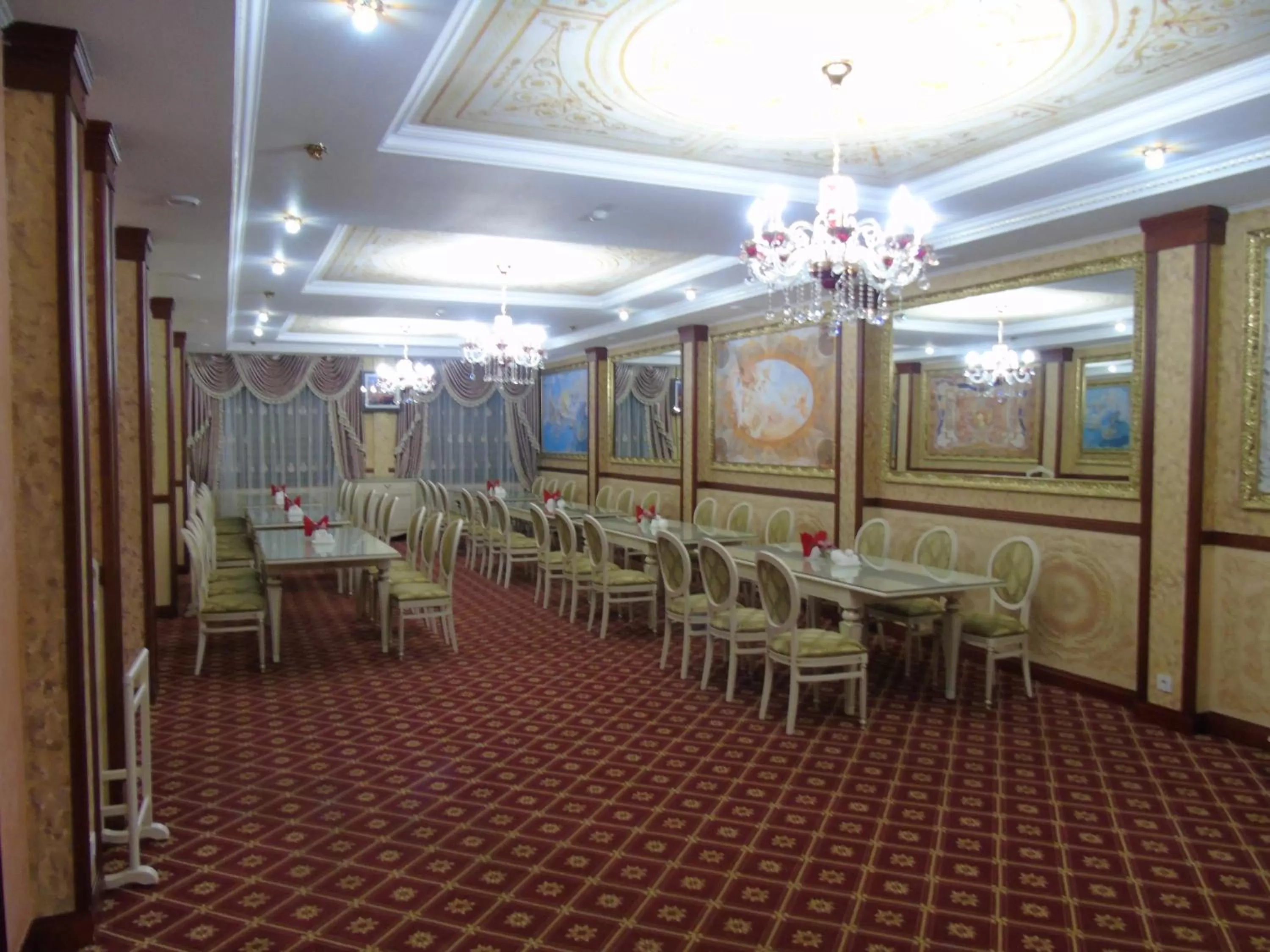 Restaurant/places to eat in Amsterdam Hotel Aktobe