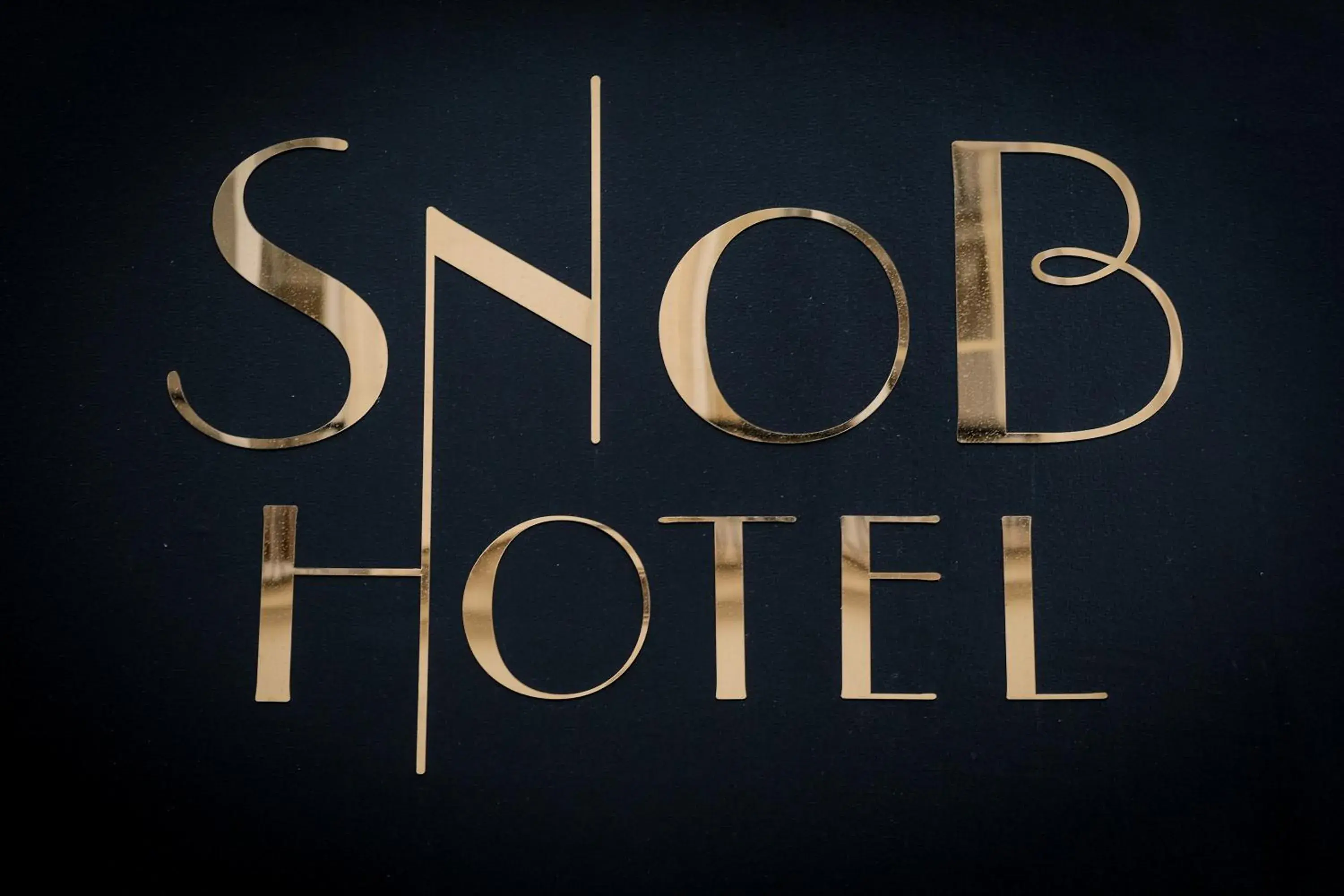 Property logo or sign in Snob Hotel by Elegancia
