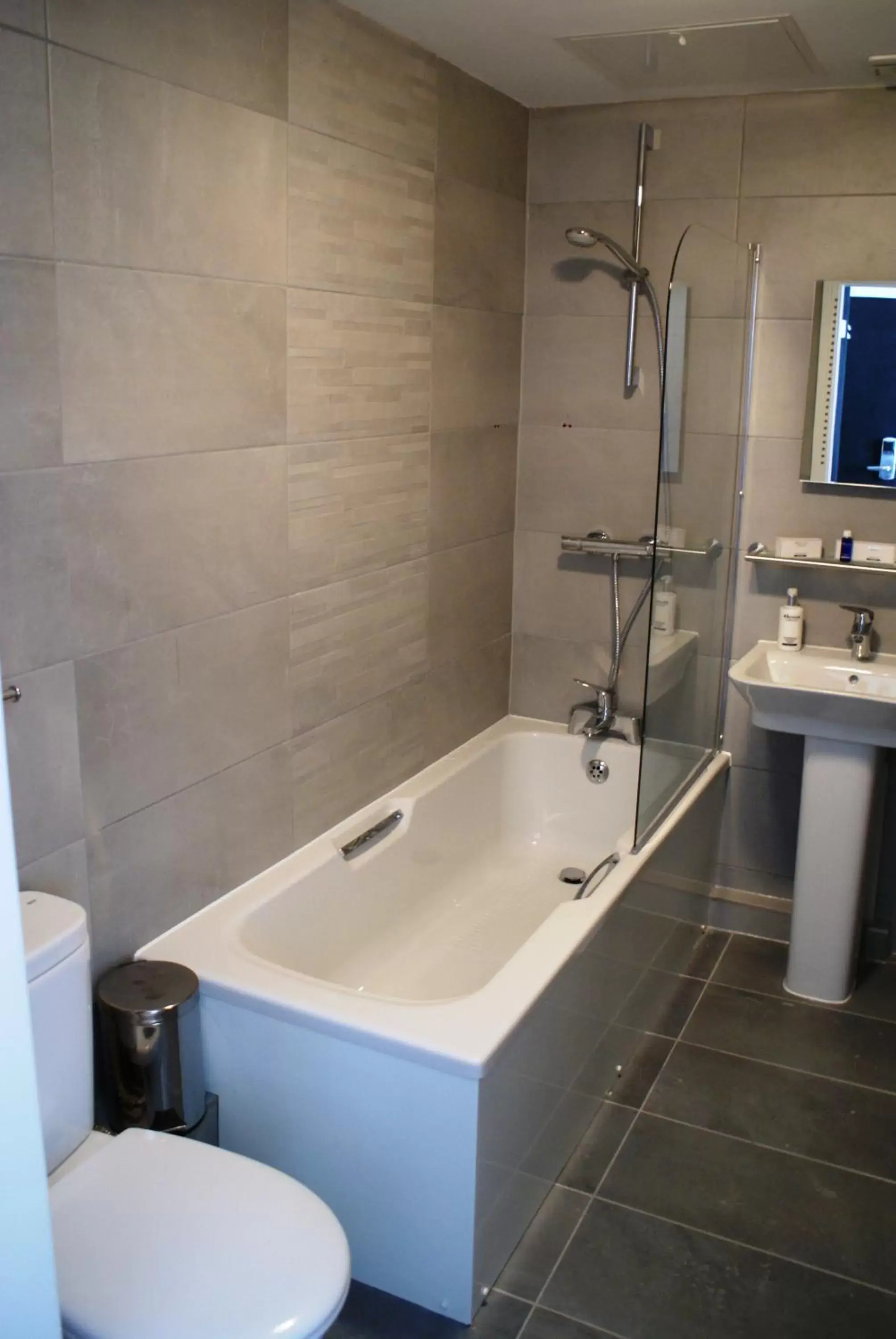 Shower, Bathroom in Llandudno Bay Hotel