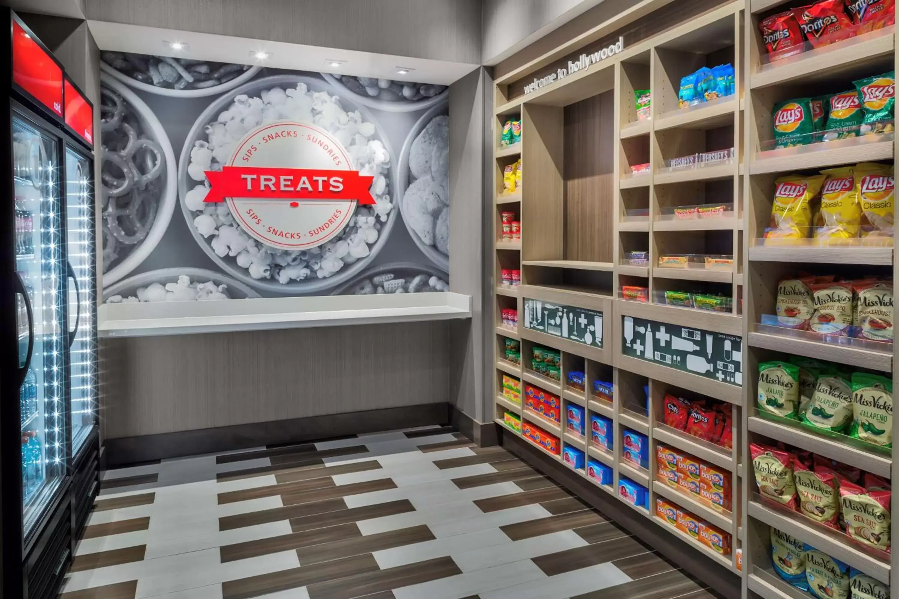 Restaurant/places to eat in Hampton Inn & Suites Los Angeles/Hollywood, CA Restaurant/places to eat in Hampton Inn & Suites Los Angeles/Hollywood, CA