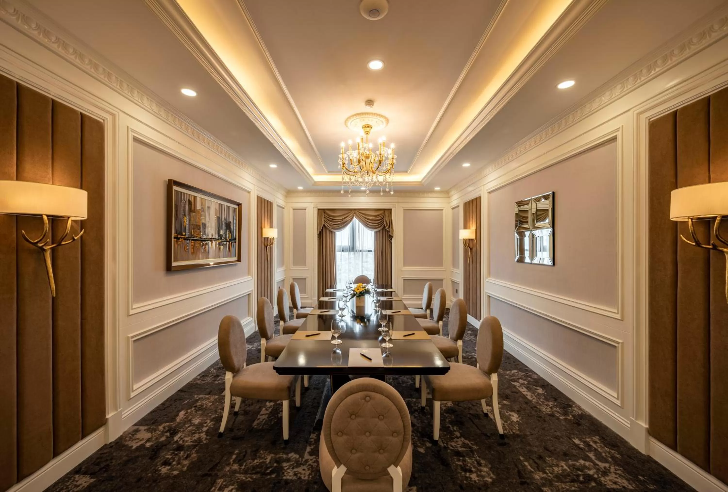 Living room in Muong Thanh Luxury Saigon Hotel