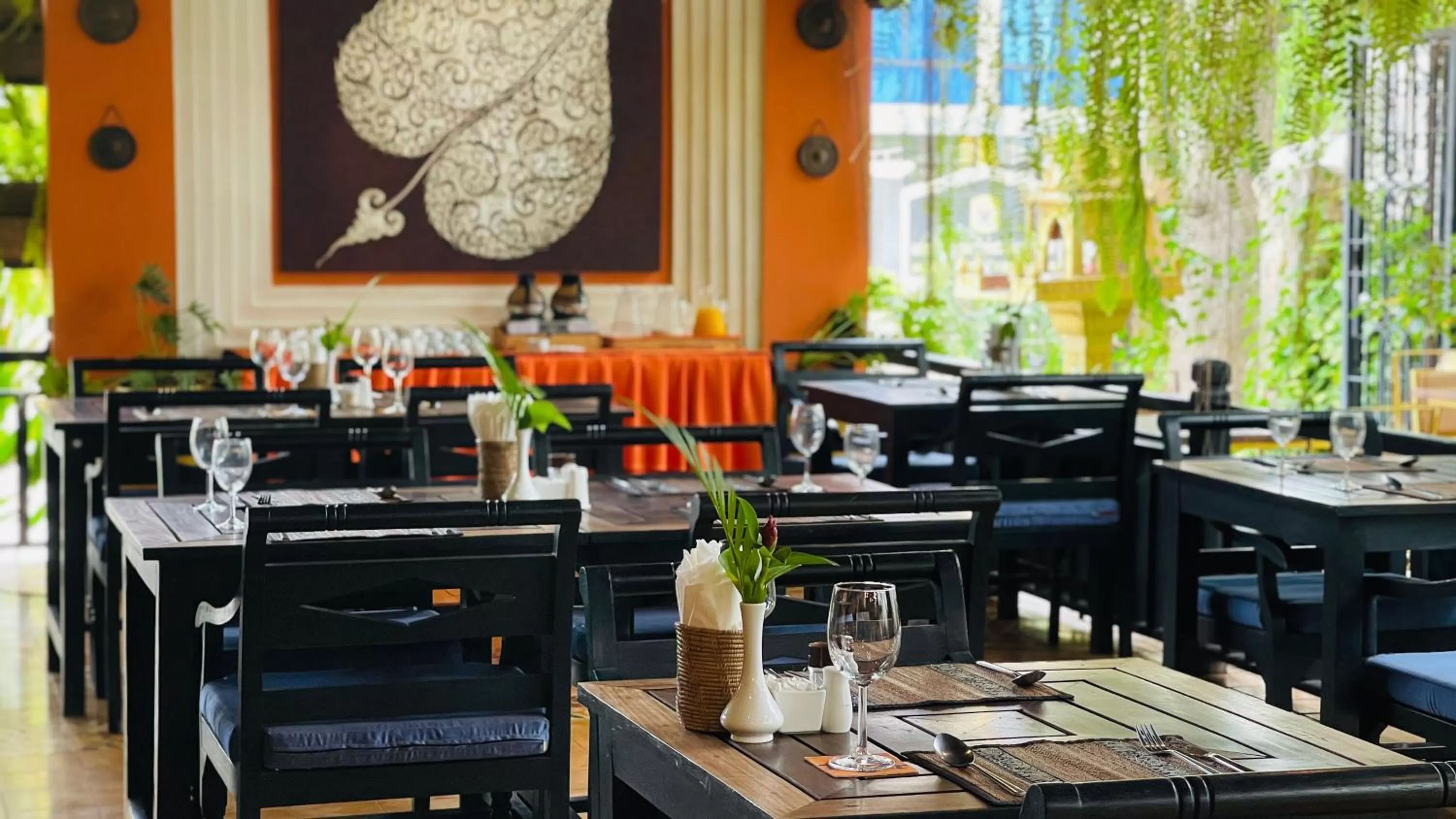 Restaurant/Places to Eat in Residence Indochine Suite