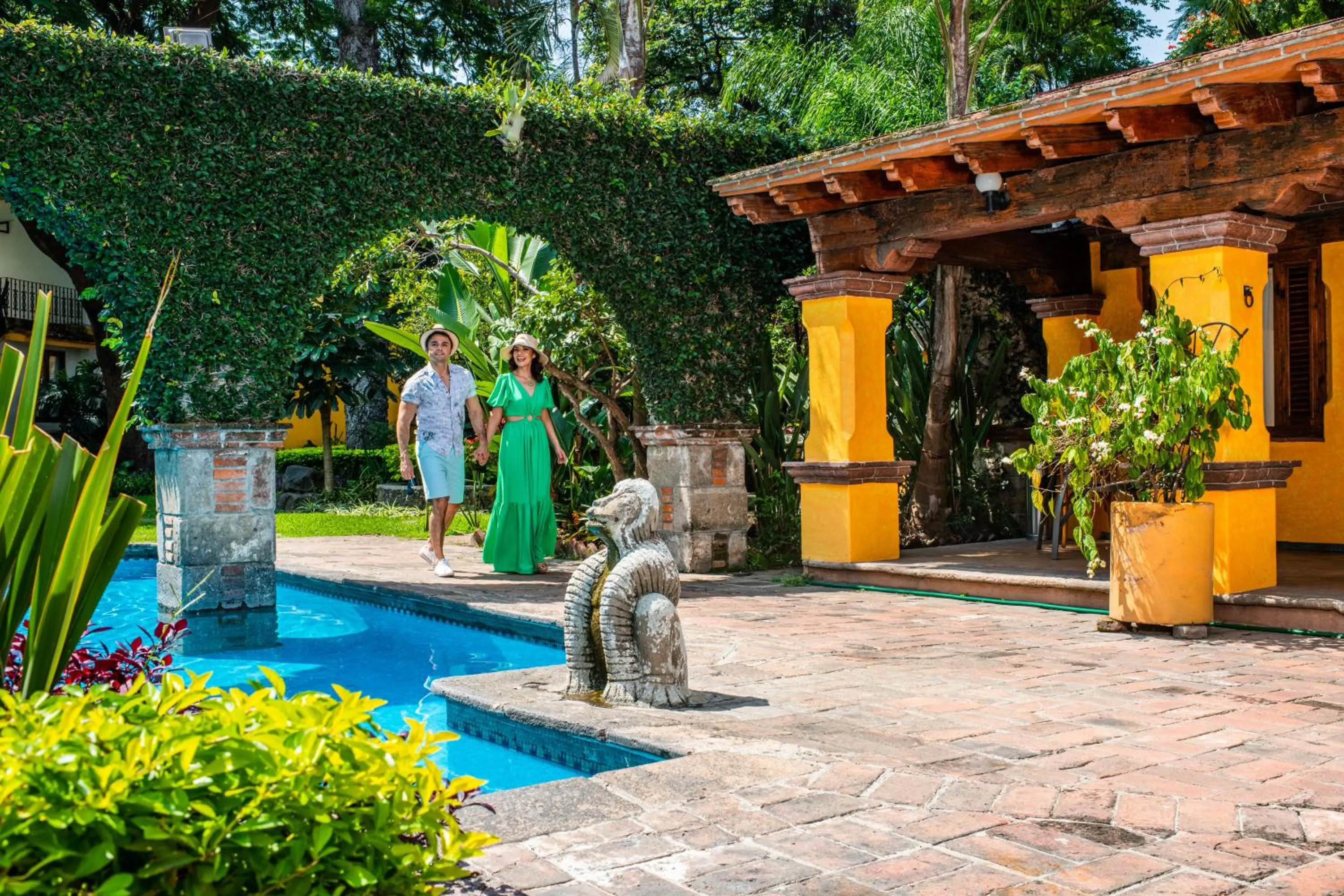 Pool view in La Joyita Cuernavaca