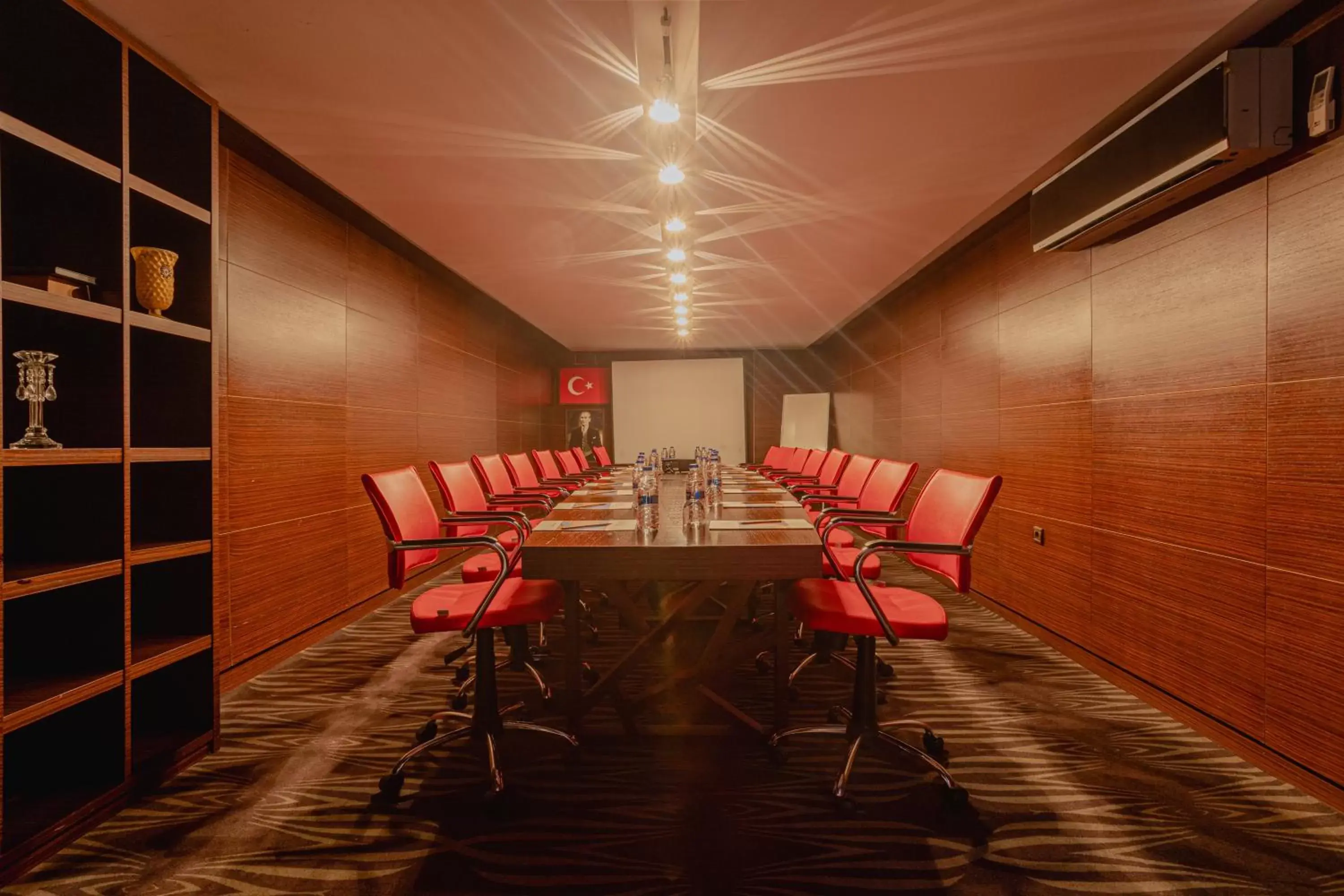 Meeting/conference room in Best Western Plus Khan Hotel