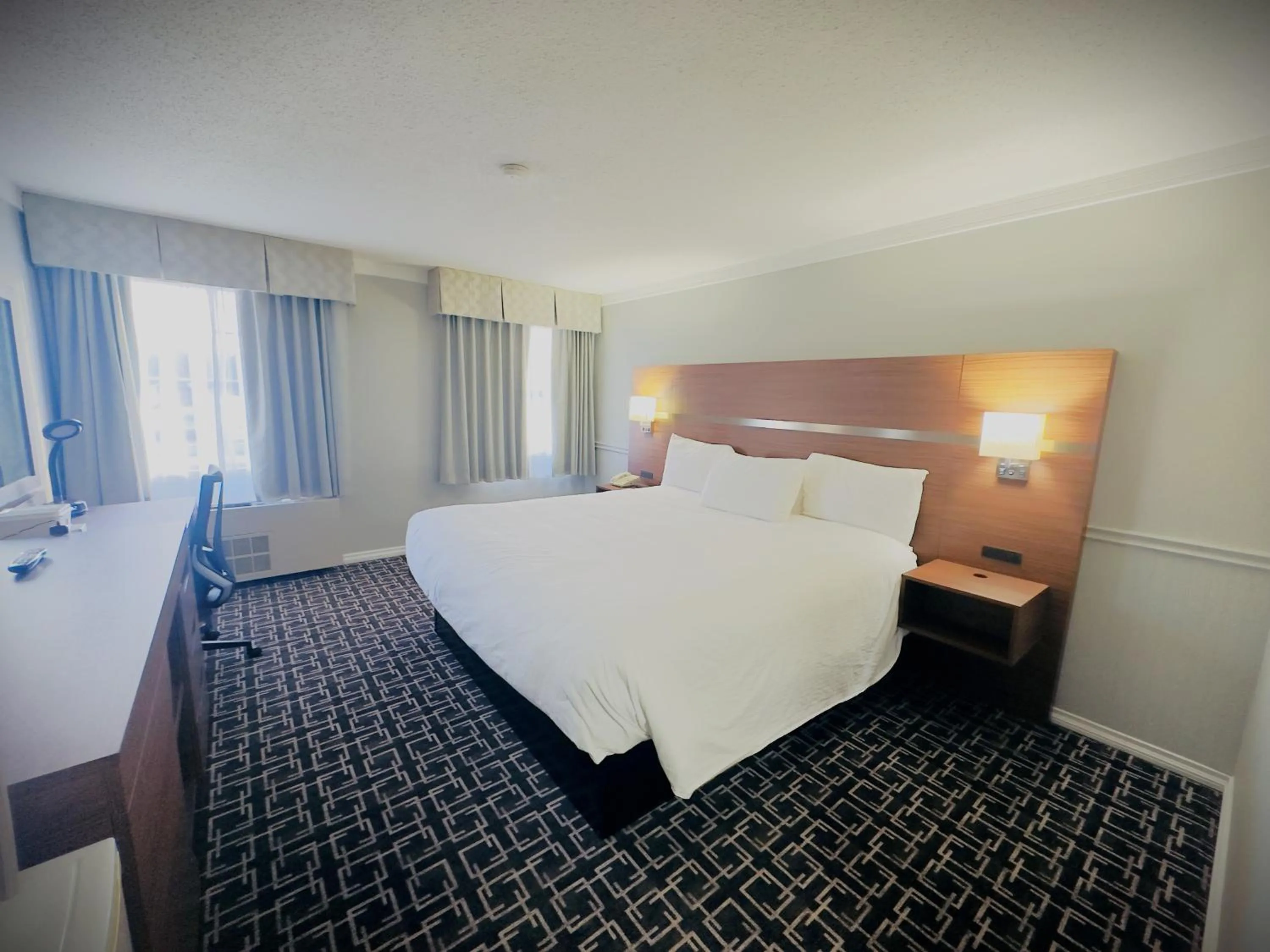 Bed in Baymont by Wyndham Edson