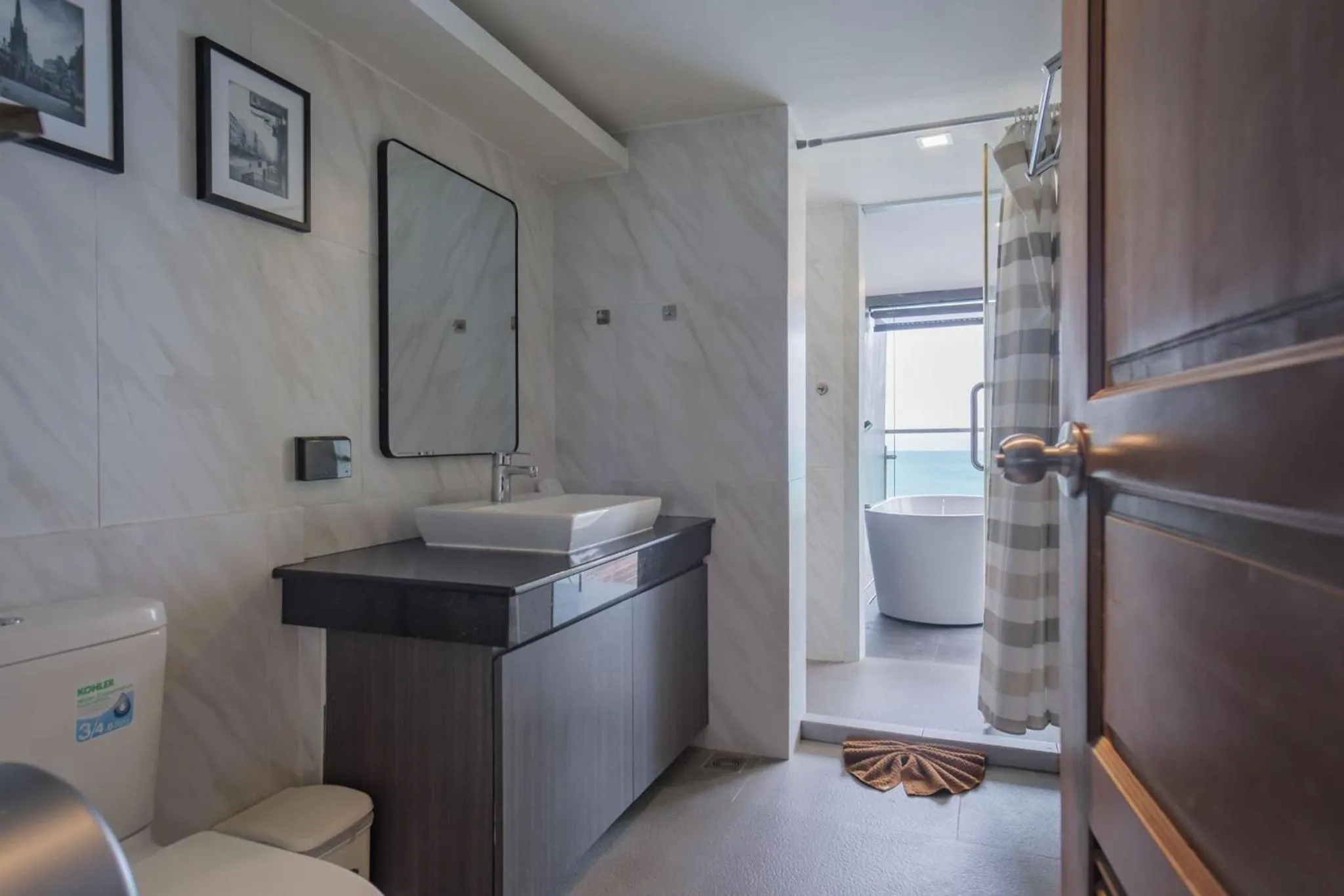 Bathroom in Cliff Lanta Suite-Koh Lanta Krabi