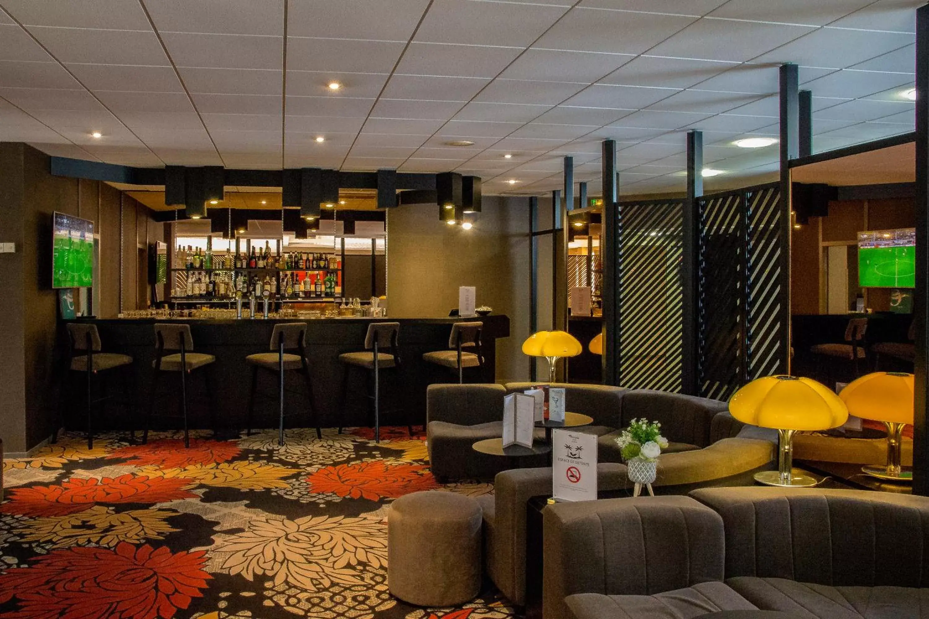 Lobby or reception, Lounge/Bar in Oceania Quimper