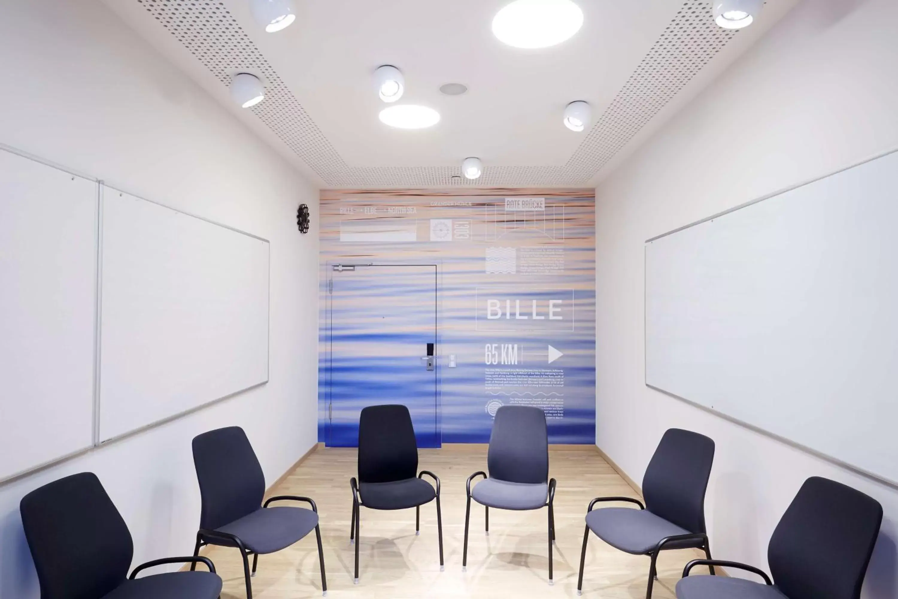Meeting/conference room in Scandic Hamburg Emporio