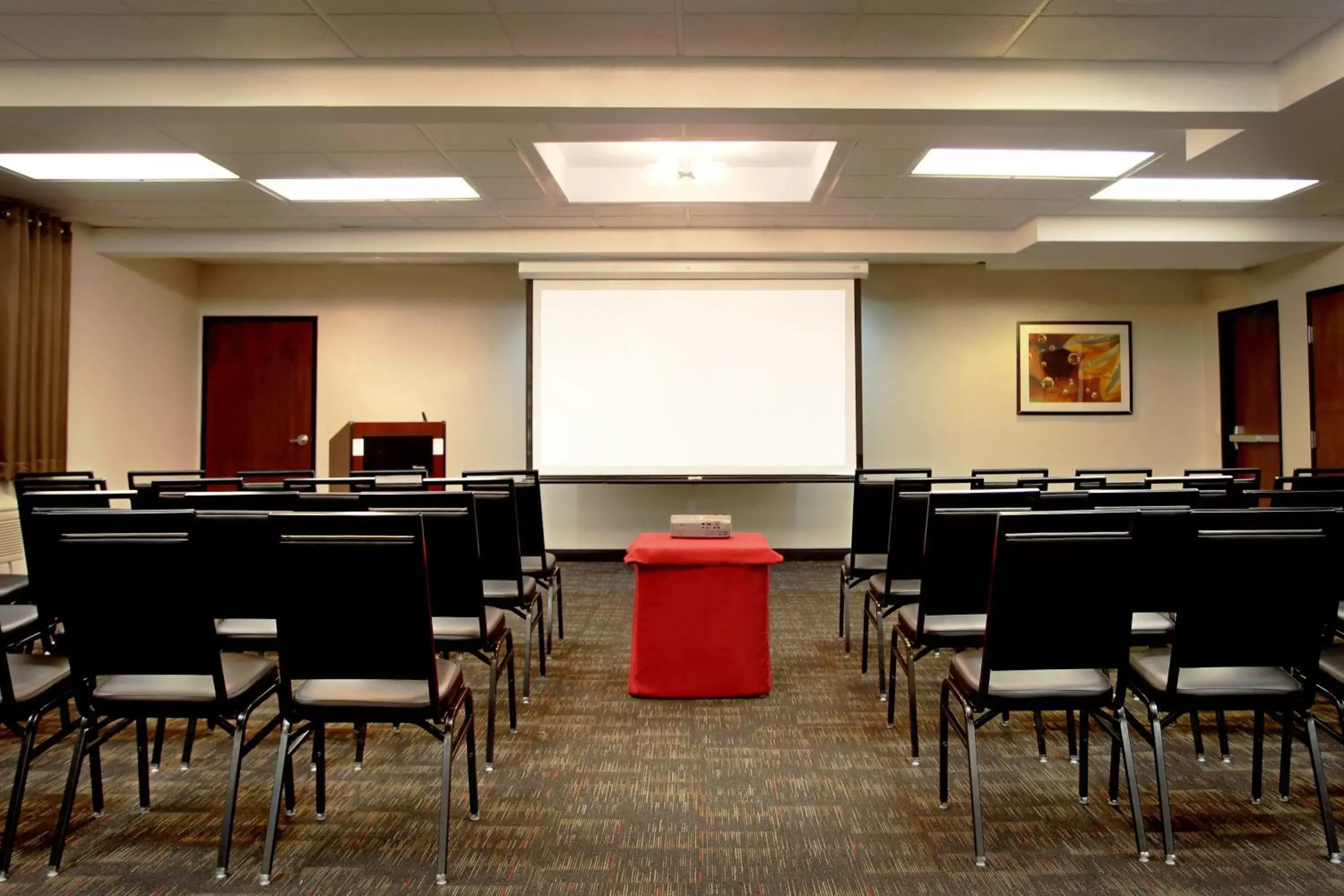 Meeting/conference room in Four Points by Sheraton Portland East