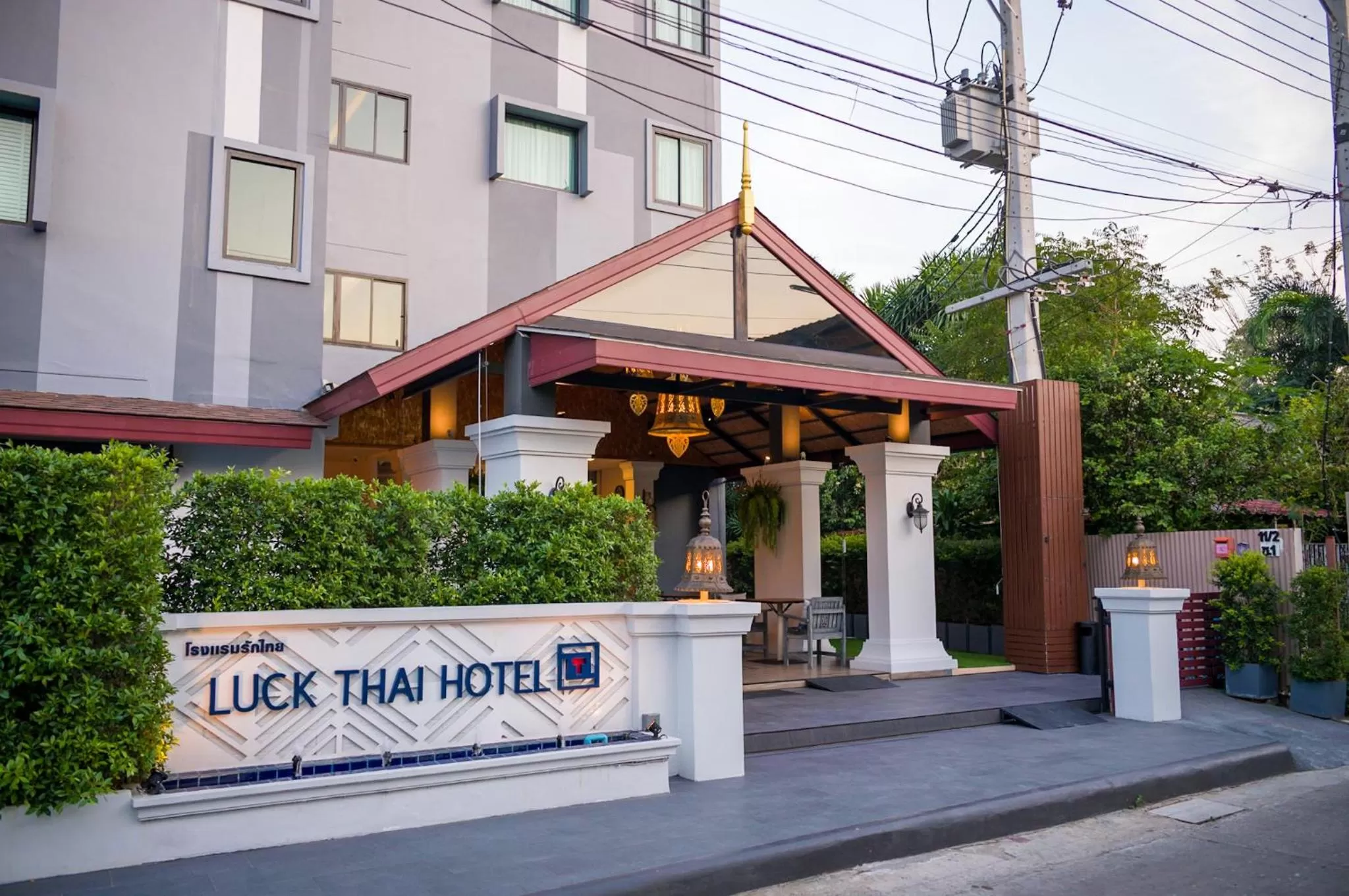 Facade/entrance in Luck Thai Hotel