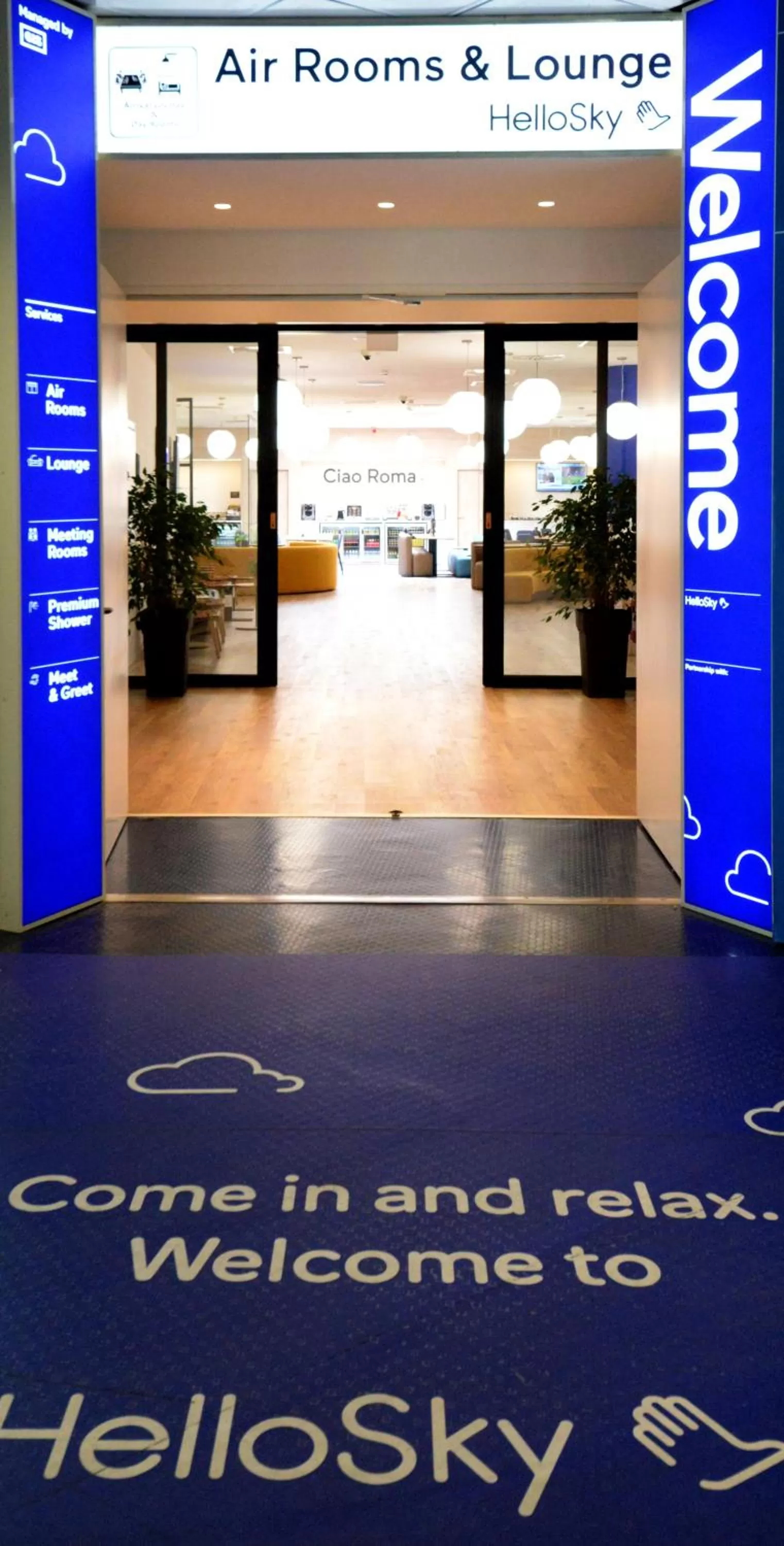 Property building in Air Rooms Rome Airport by HelloSky