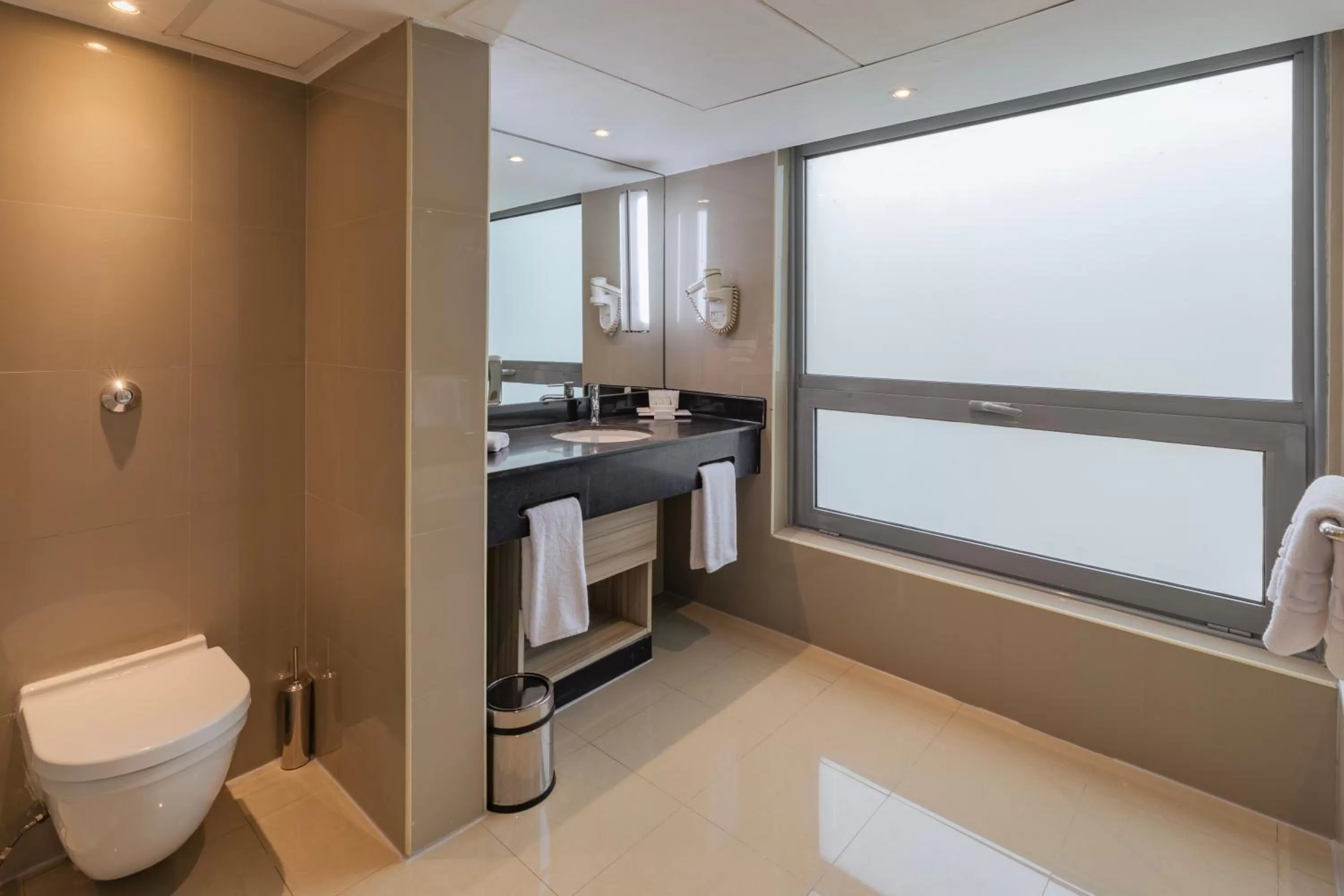 Bathroom in Radisson Blu Hotel, Cairo Heliopolis