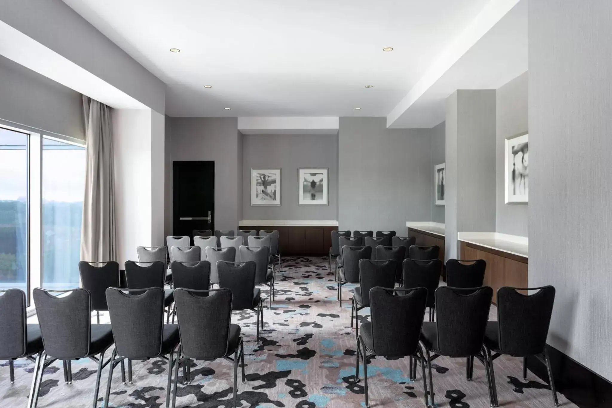 Meeting/conference room in Loews Atlanta Hotel