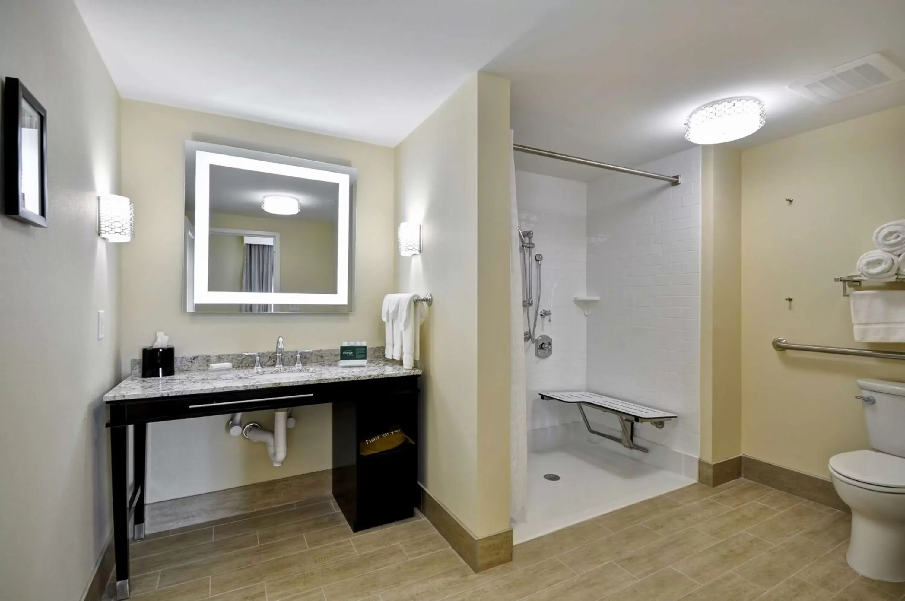 Bathroom in Homewood Suites By Hilton Augusta Gordon Highway