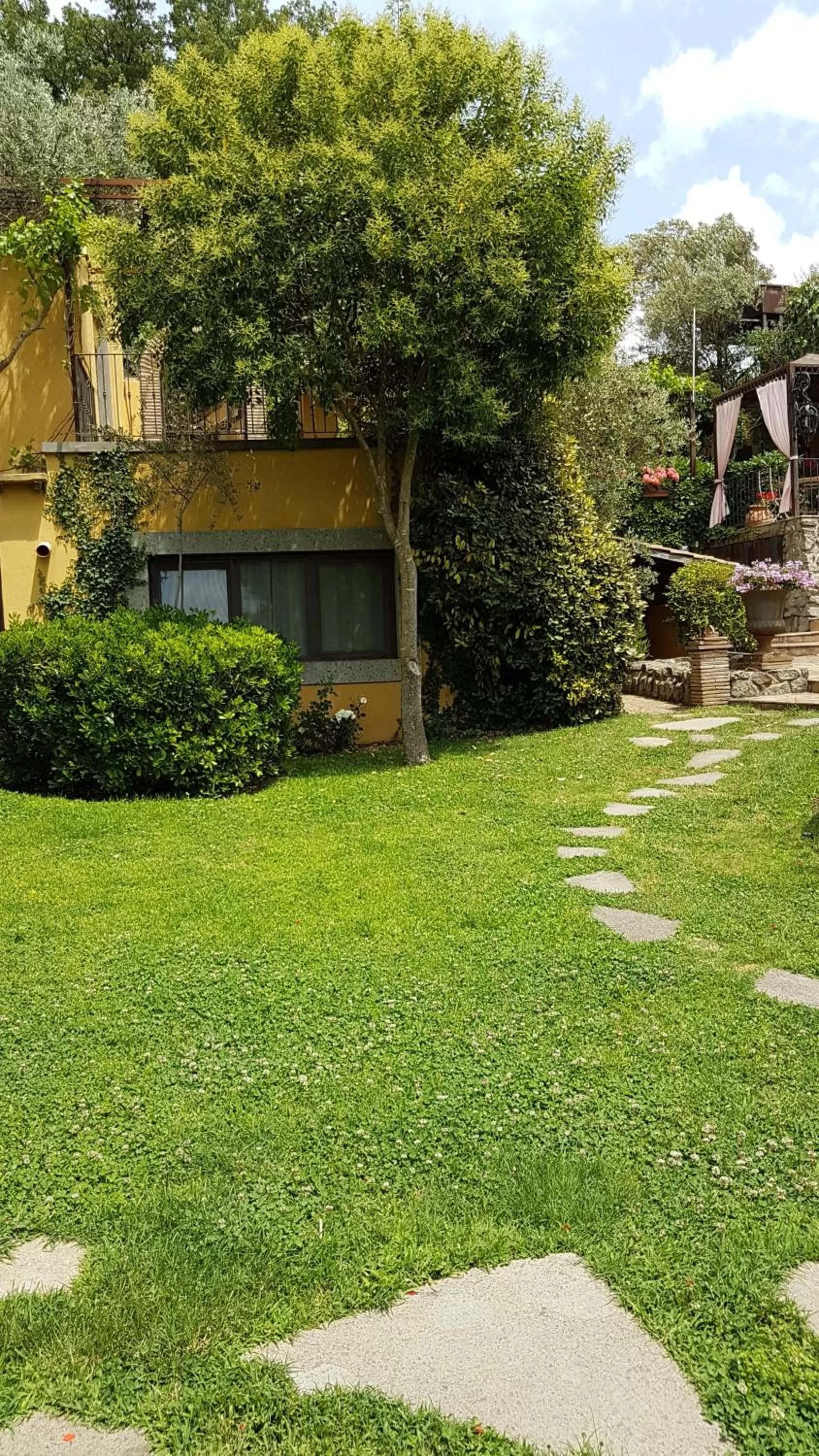 Garden view in Piccolo Feudo Green Resort