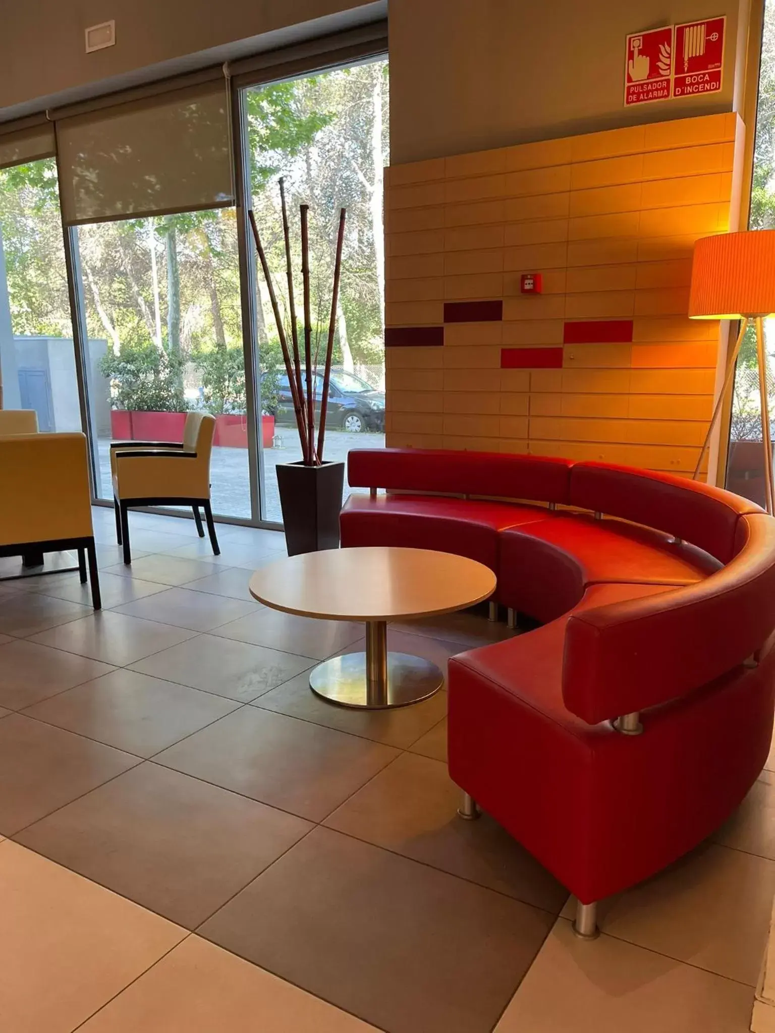 Lobby or reception in Ibis Barcelona Mollet