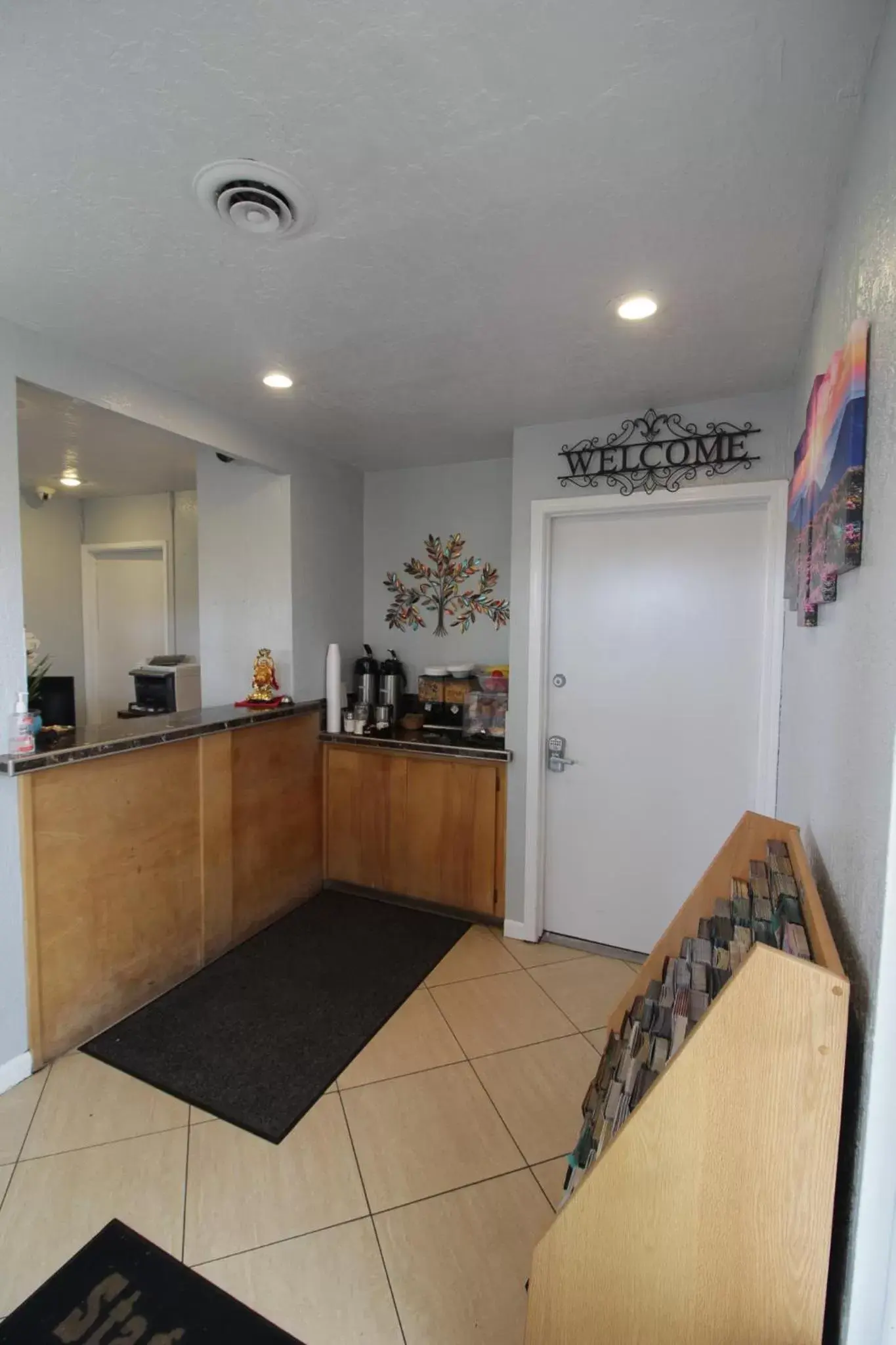 Breakfast in Stage Stop Inn Williams Breakfast in Stage Stop Inn Williams