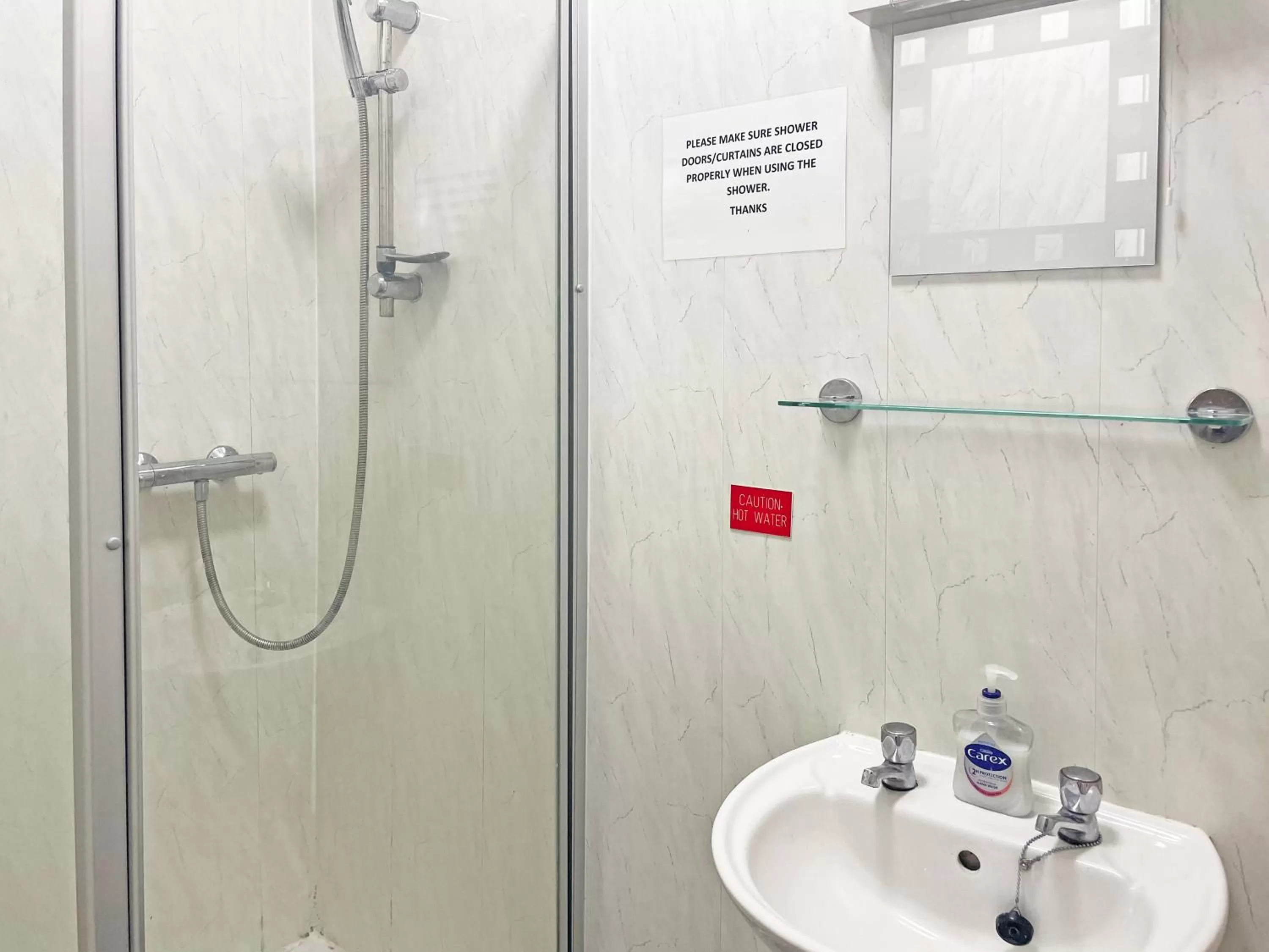 Bathroom in Hayward Hotel