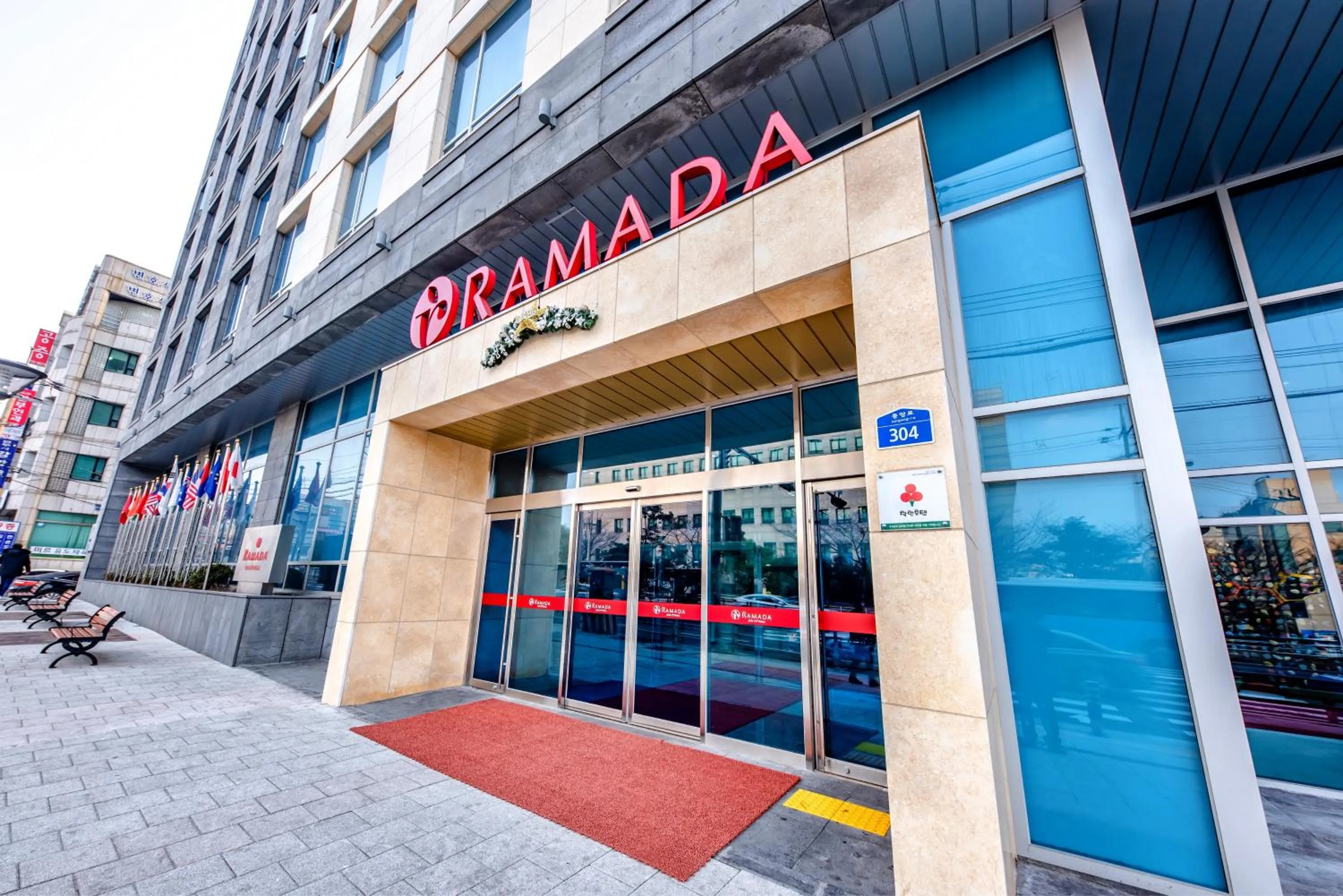Ramada by Wyndham Jeju City Hall