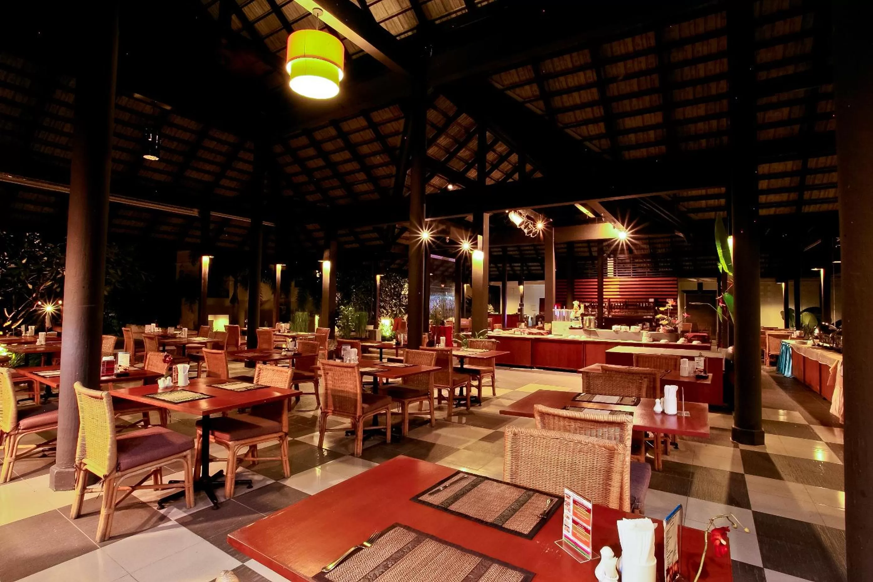 Restaurant/places to eat in Palm Galleria Resort