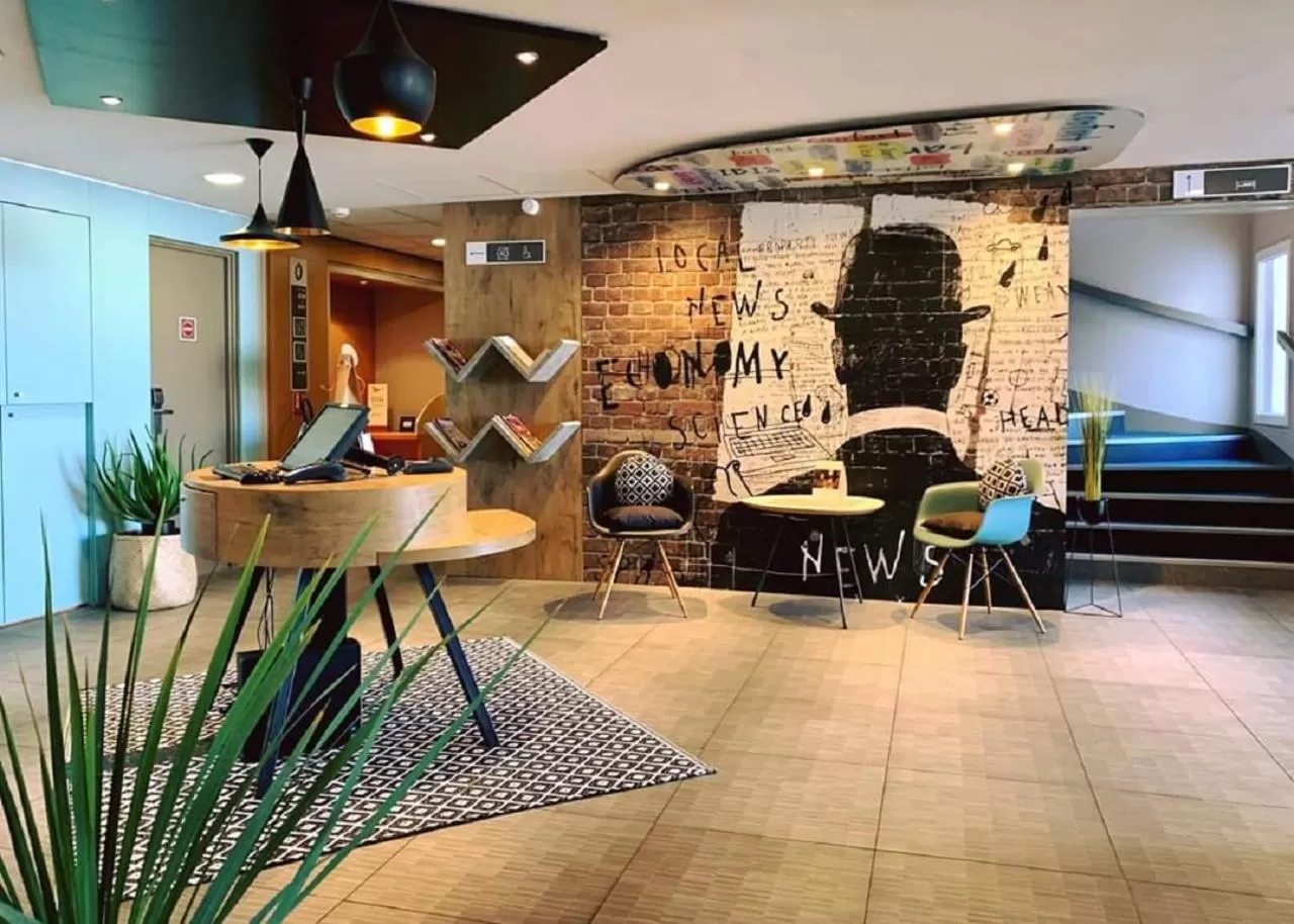 Lobby or reception in Hotel ibis Narbonne