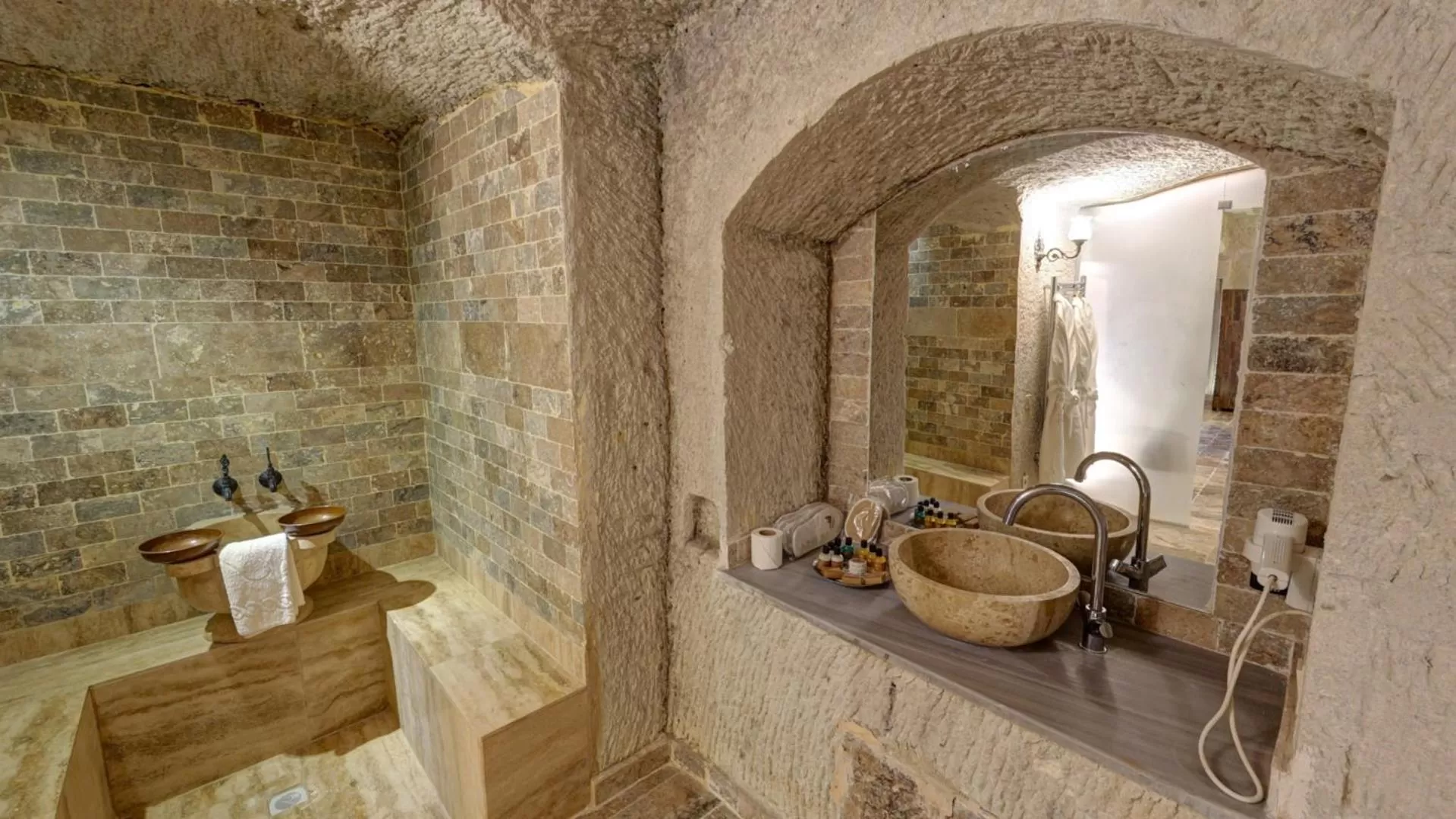 Bathroom in Roc Of Cappadocia