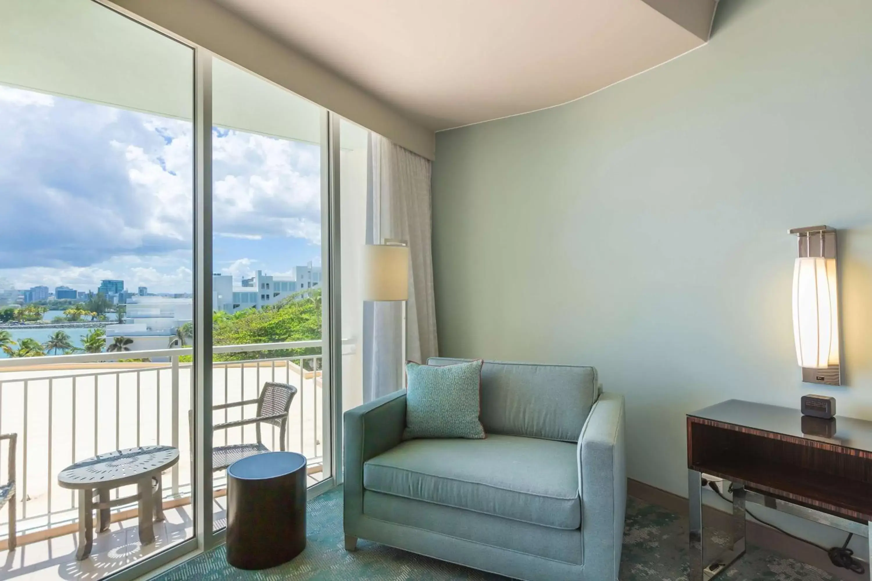 Living room, Seating Area in Caribe Hilton