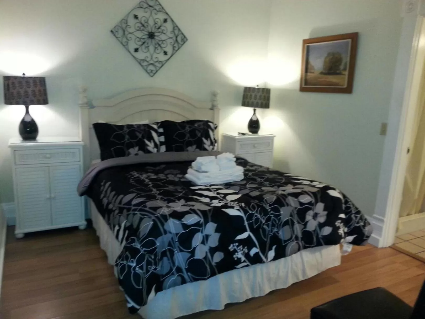 Bedroom, Bed in Duval House