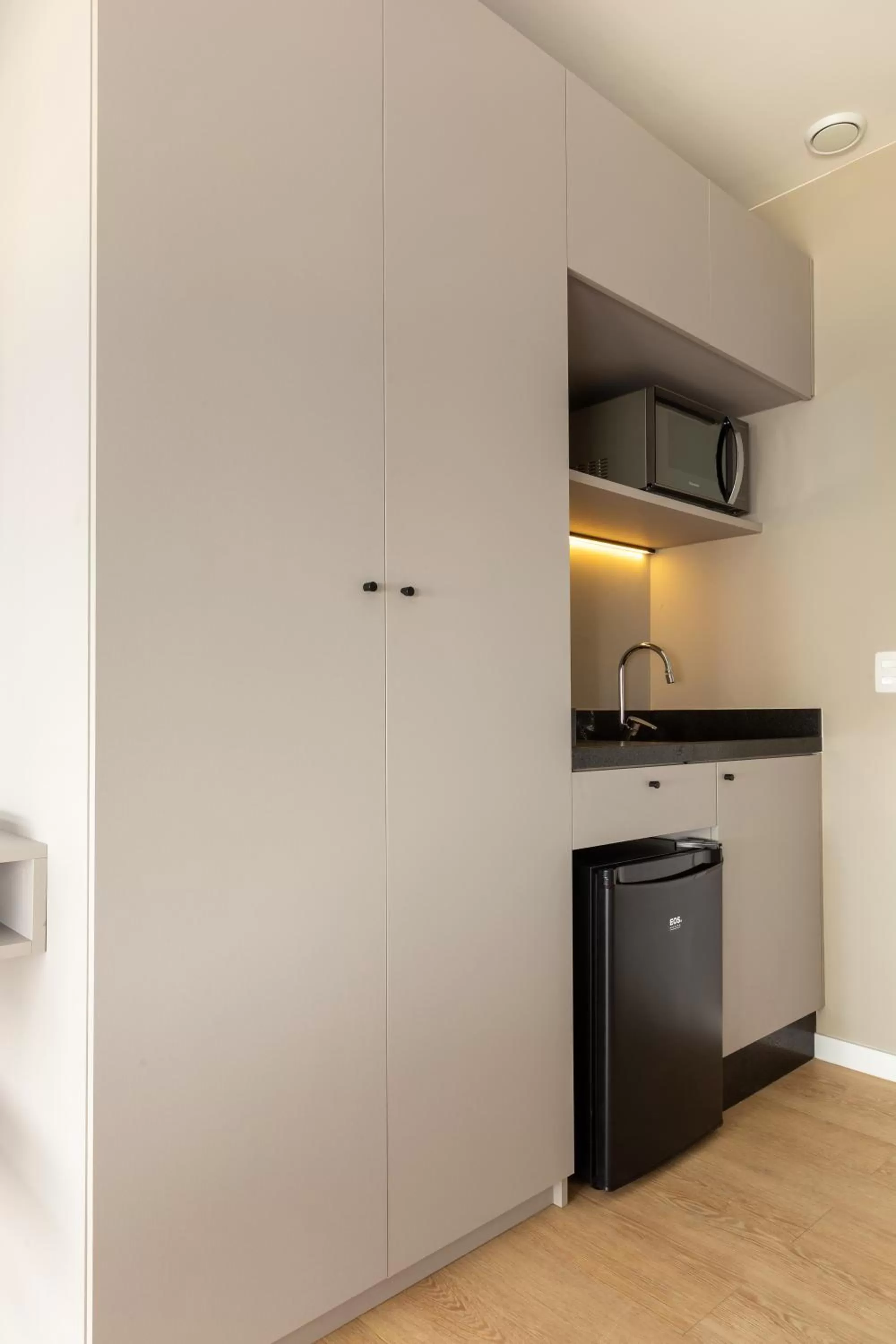 Kitchen or kitchenette in Bewiki