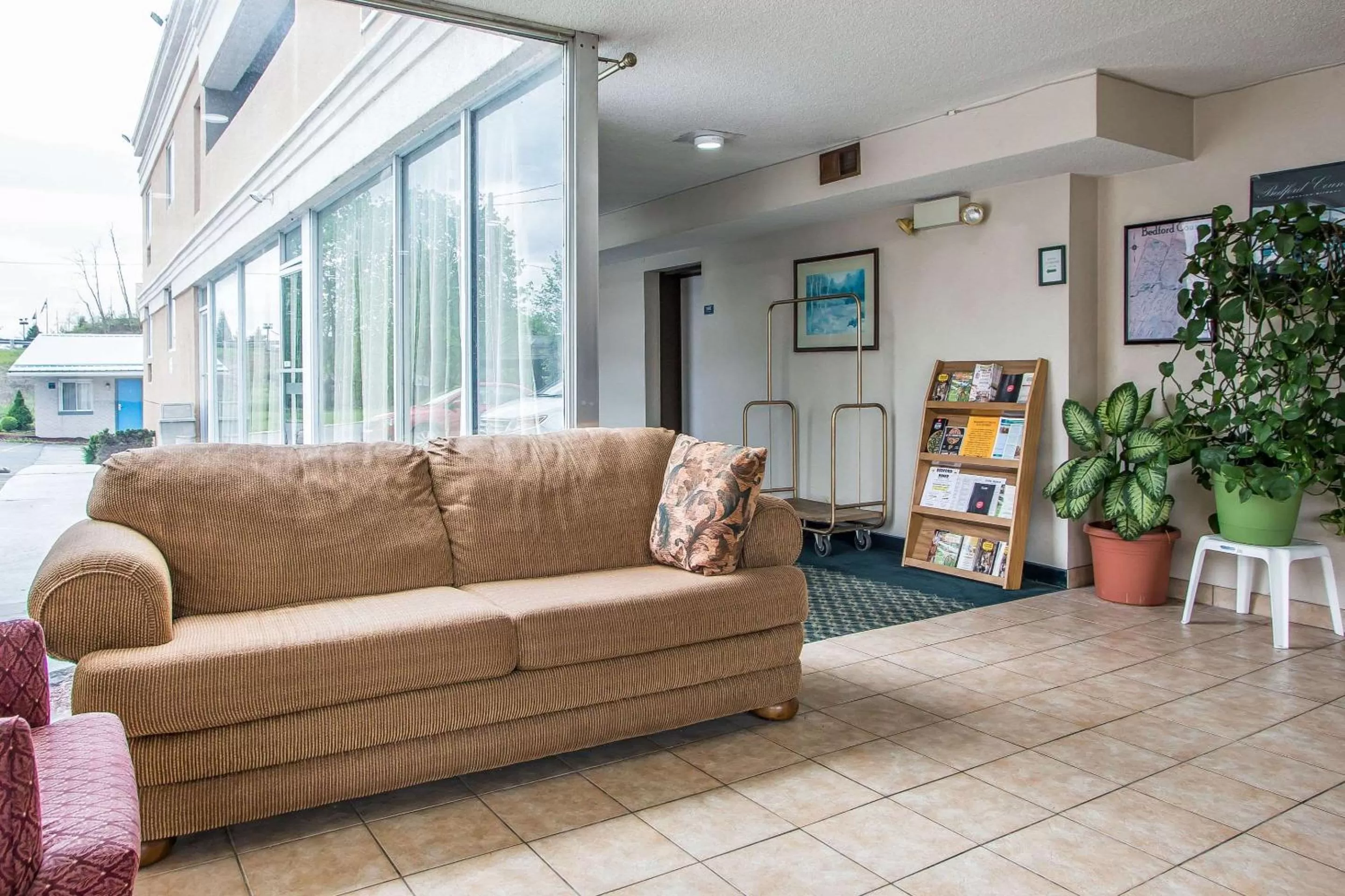 Lobby or reception in Rodeway Inn