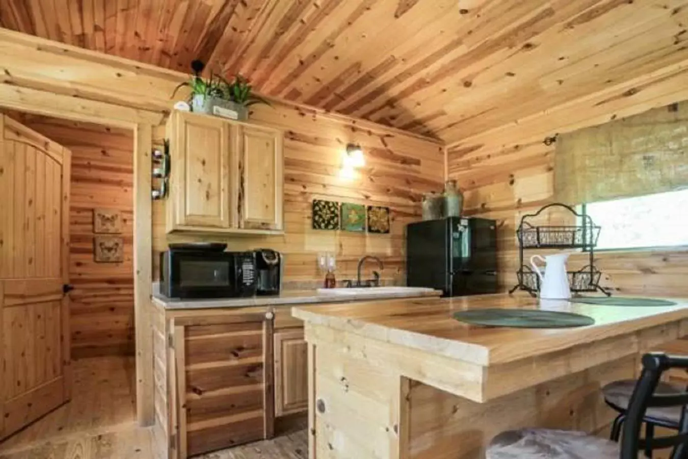 Kitchen/Kitchenette in City on a Hill at Spring Creek