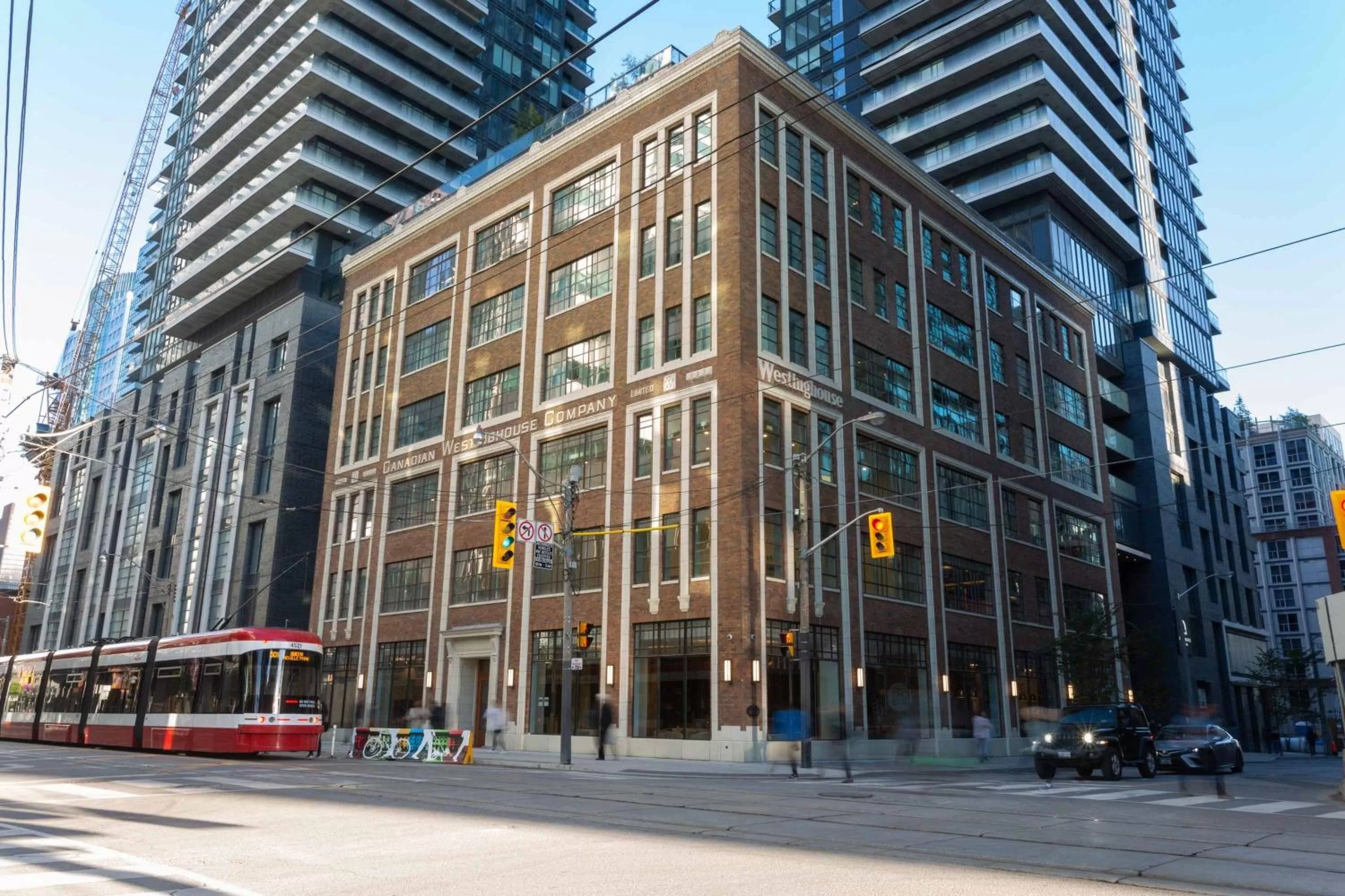 Property building in Sutton Place Hotel Toronto