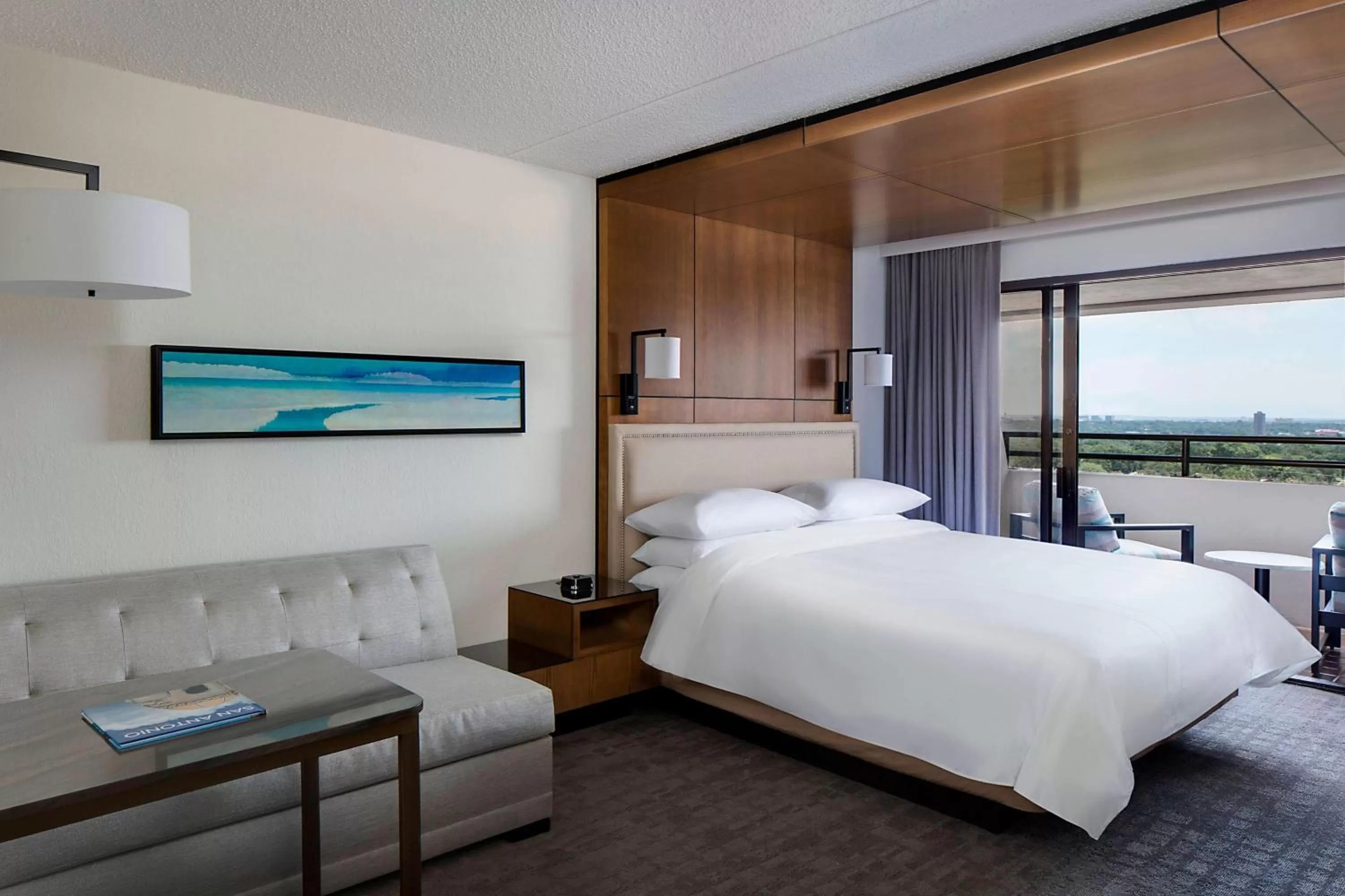 Photo of the whole room, Bed in San Antonio Marriott Northwest Medical Center