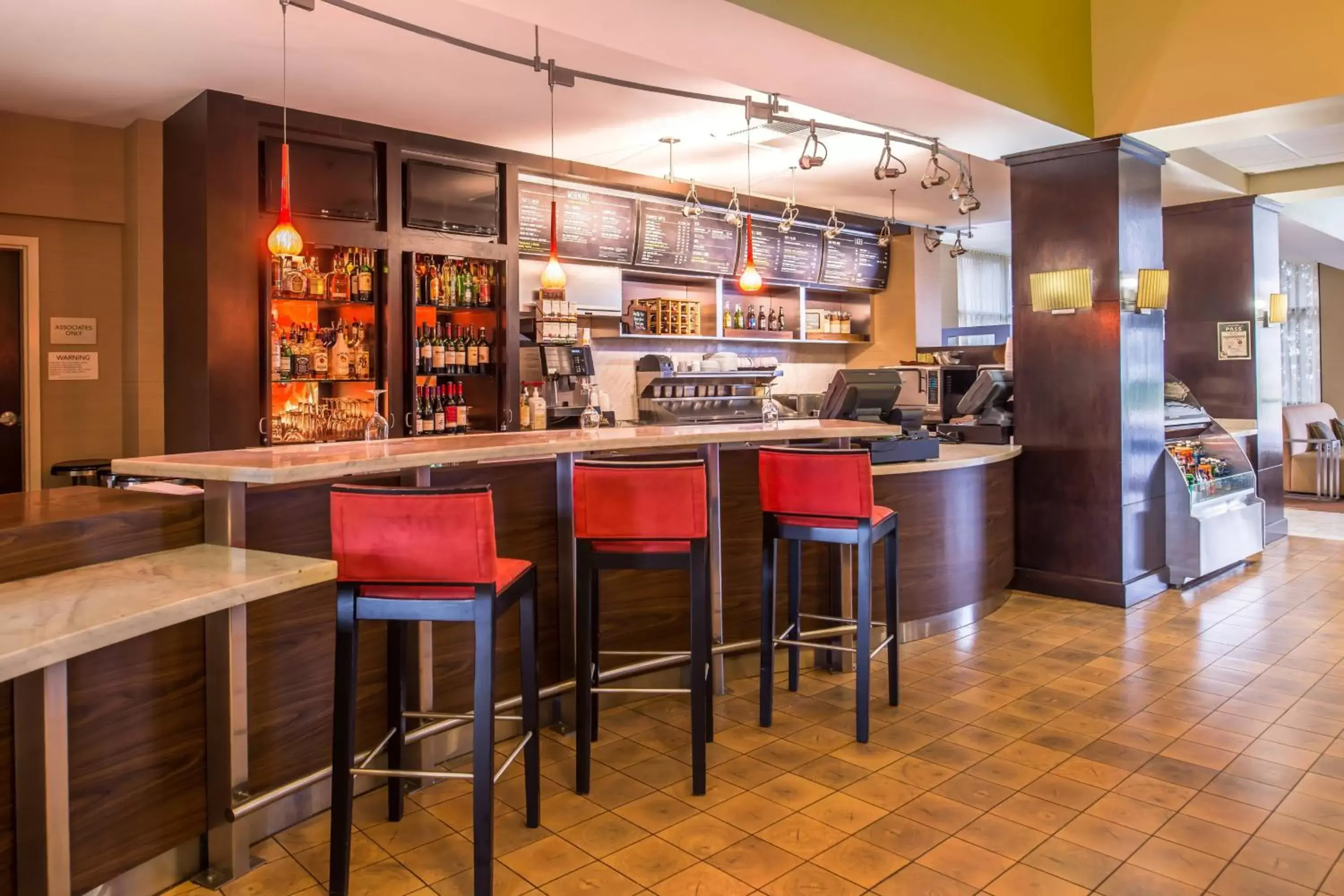 Restaurant/places to eat, Lounge/Bar in Courtyard by Marriott Sacramento Midtown