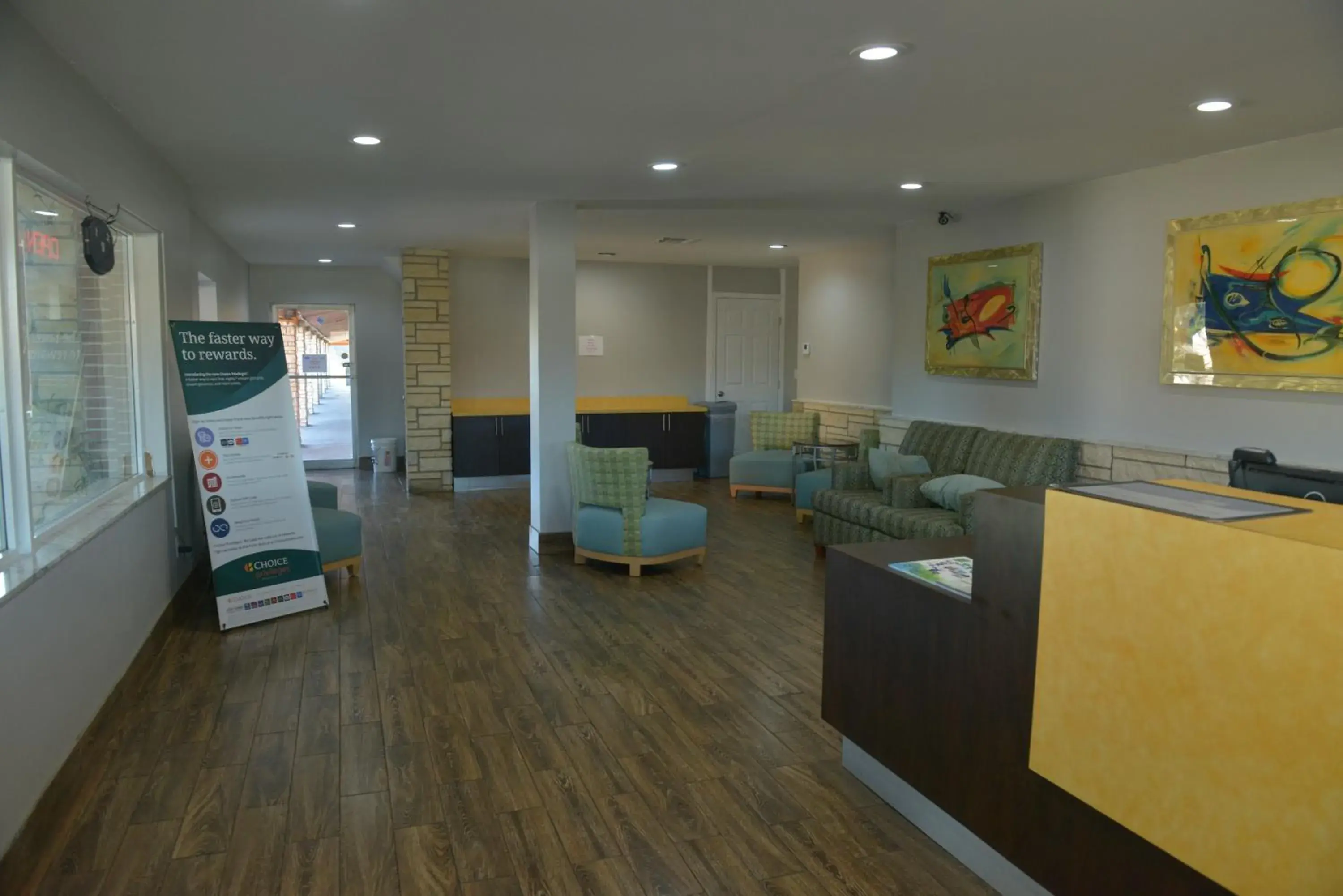 Breakfast in Rodeway Inn & Suites Winter Haven Chain of Lakes Breakfast in Rodeway Inn & Suites Winter Haven Chain of Lakes