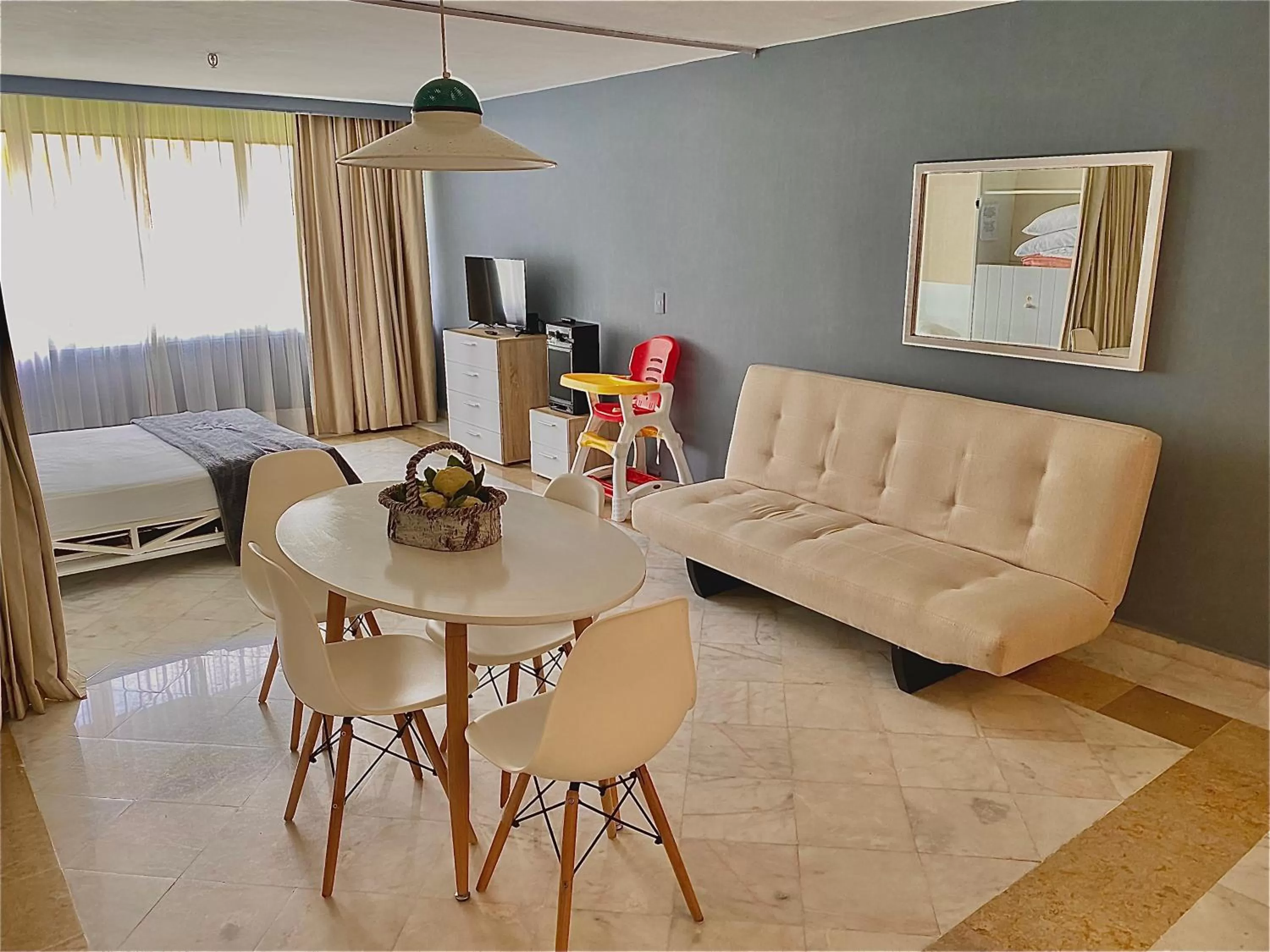 Deluxe Apartment in Condos inside an Ocean Front Hotel Resort