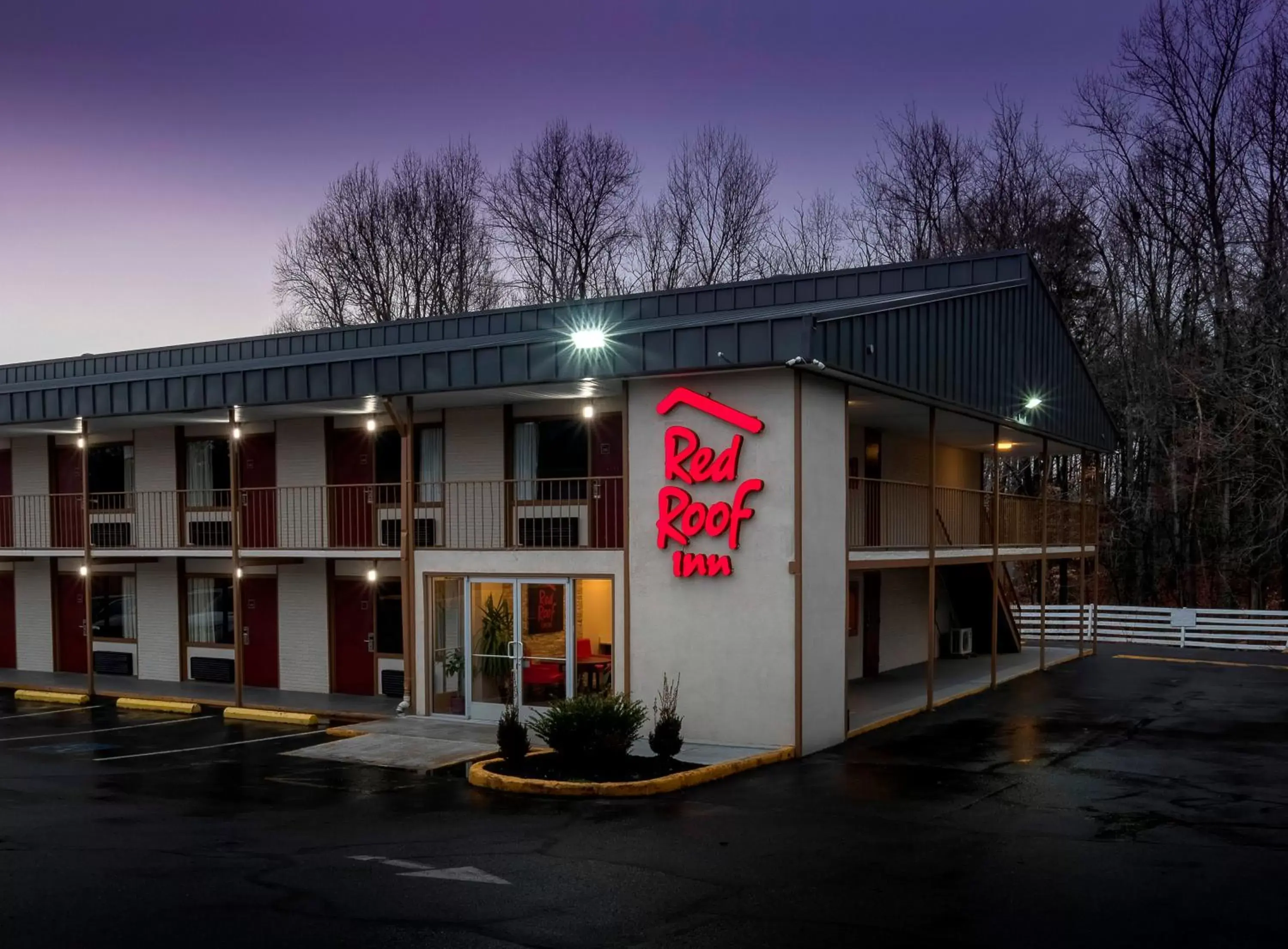 Property Building in Red Roof Inn Fredericksburg North