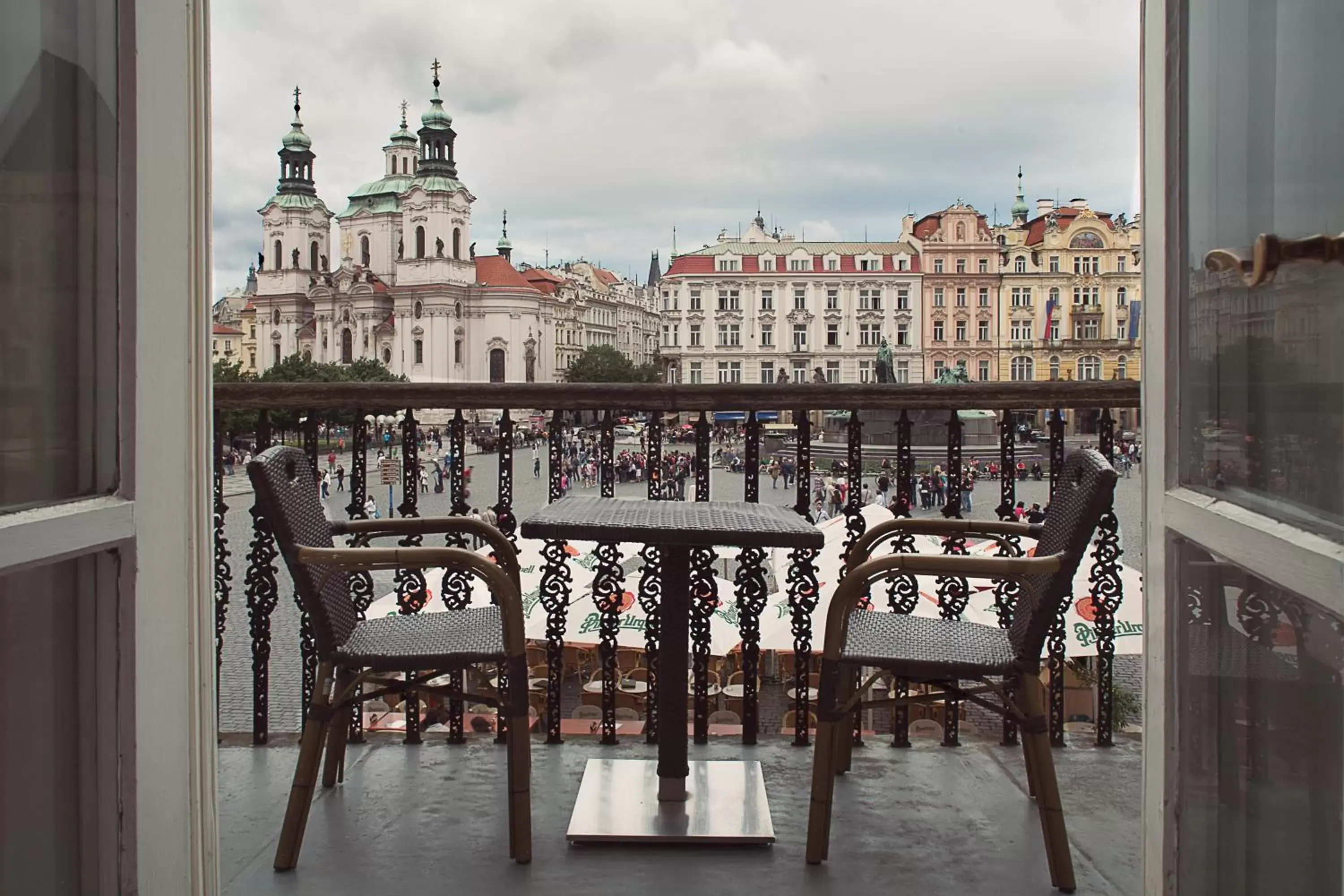 Patio in Old Town Square Residence by Emblem