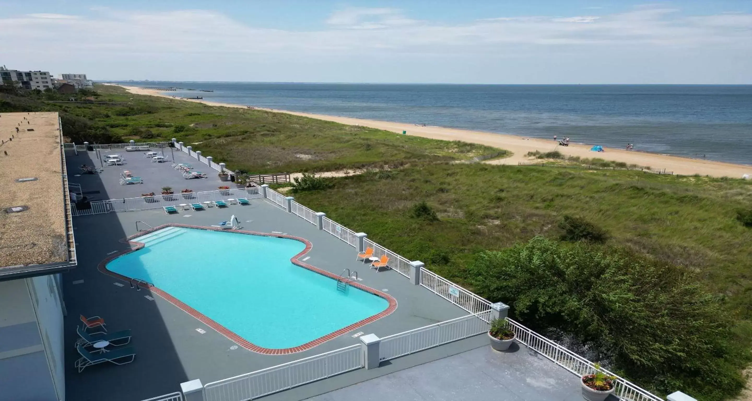 Pool view, Bird's-eye View in Best Western Plus Holiday Sands Inn & Suites