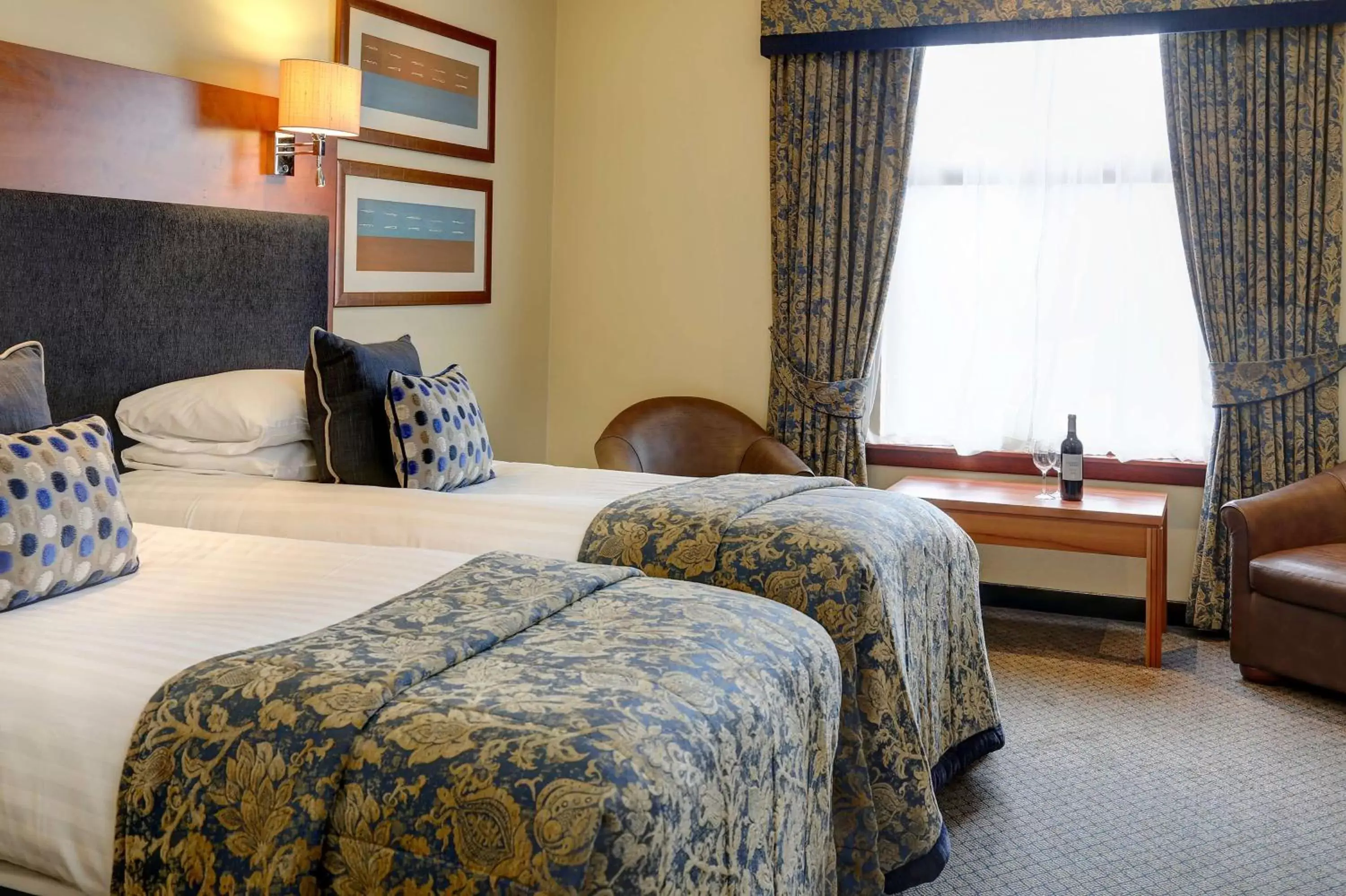 Executive Twin Room in Best Western Garfield House Hotel