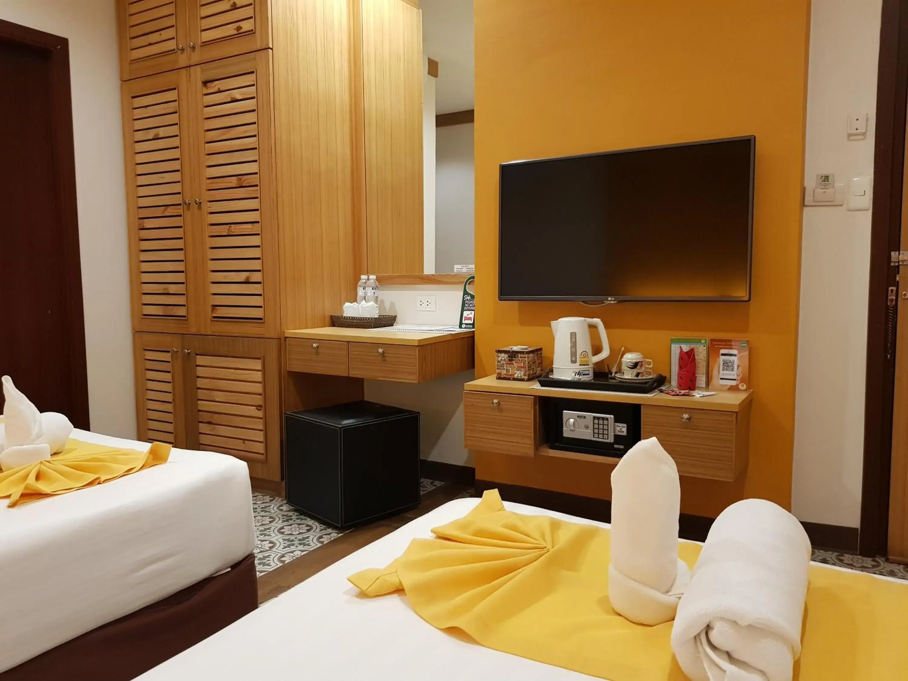 TV and multimedia, Bed in Tee Pak Dee Resident Phuket TV and multimedia, Bed in Tee Pak Dee Resident Phuket