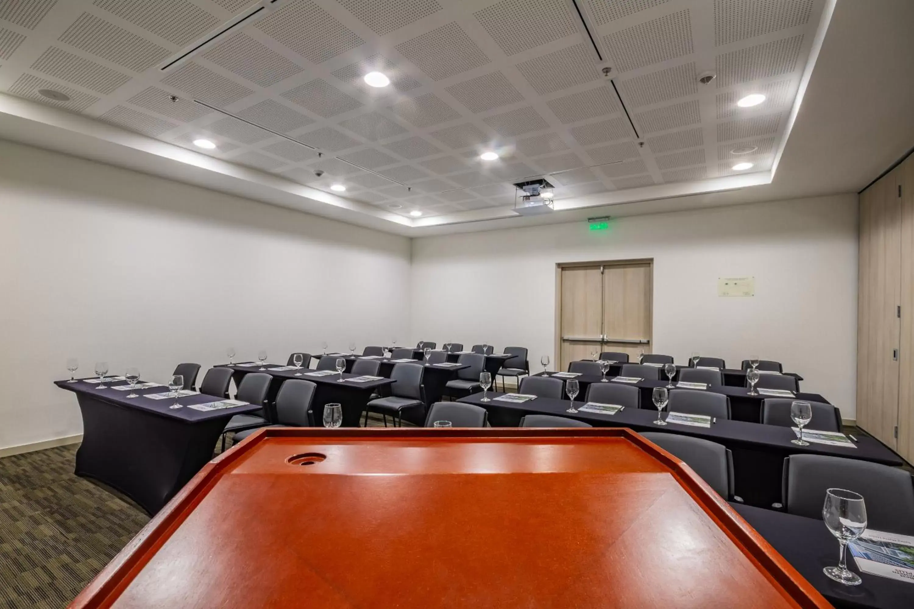 Meeting/conference room in Best Western Plus Santa Marta Hotel