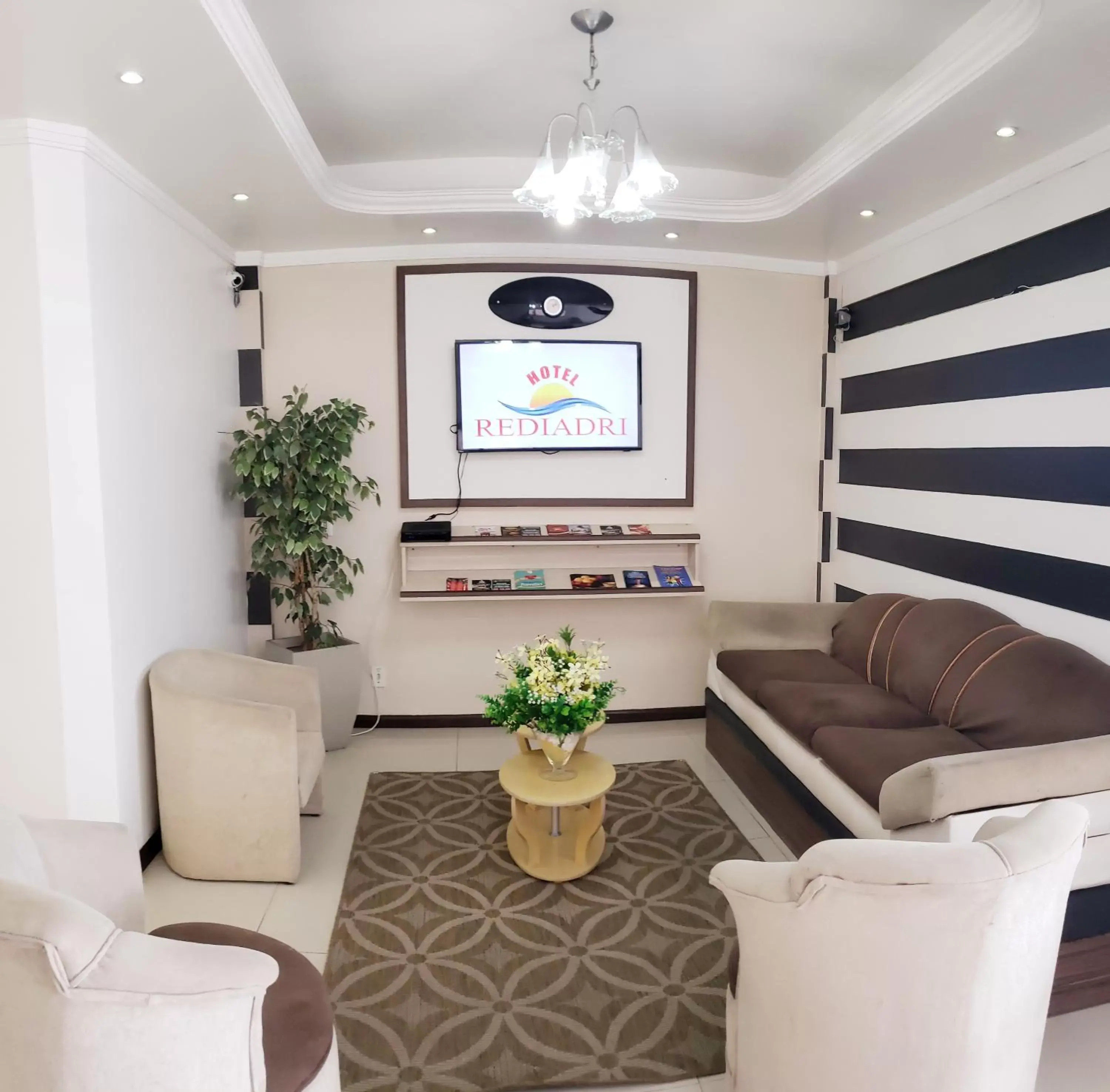 Living room, Lobby/Reception in Hotel Rediadri - Capão da Canoa