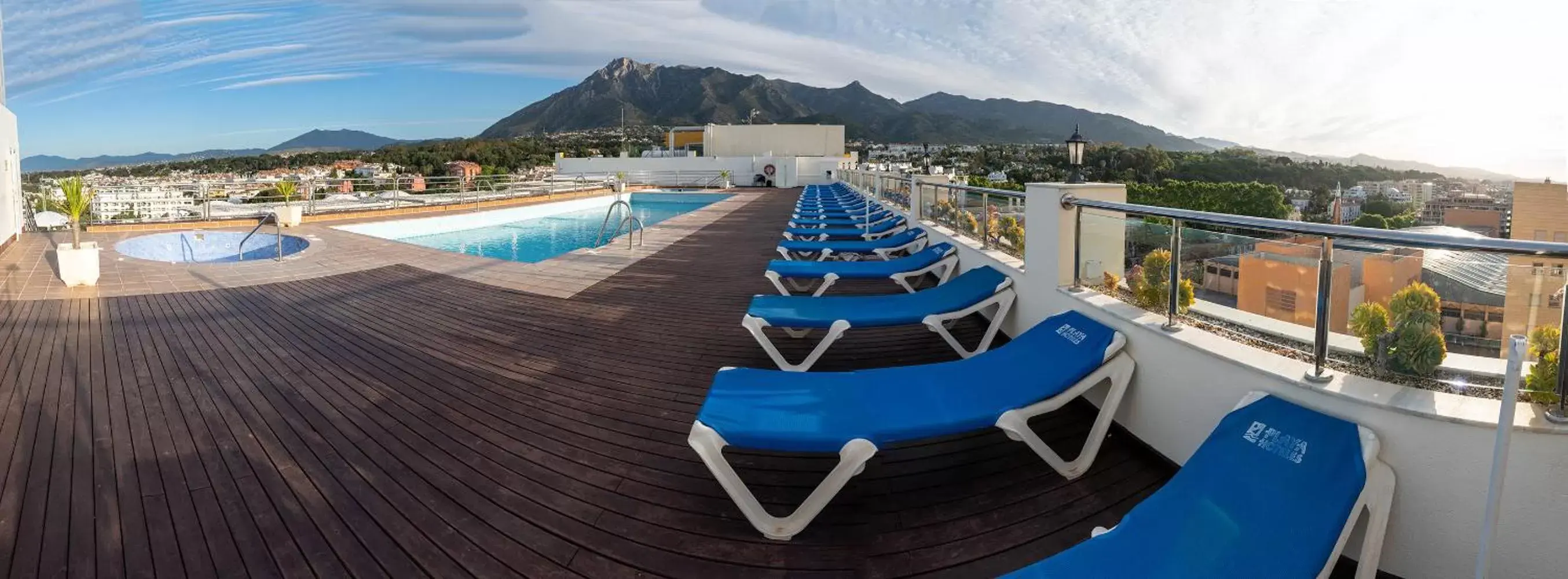 Area and facilities, Swimming Pool in Senator Marbella Spa Hotel