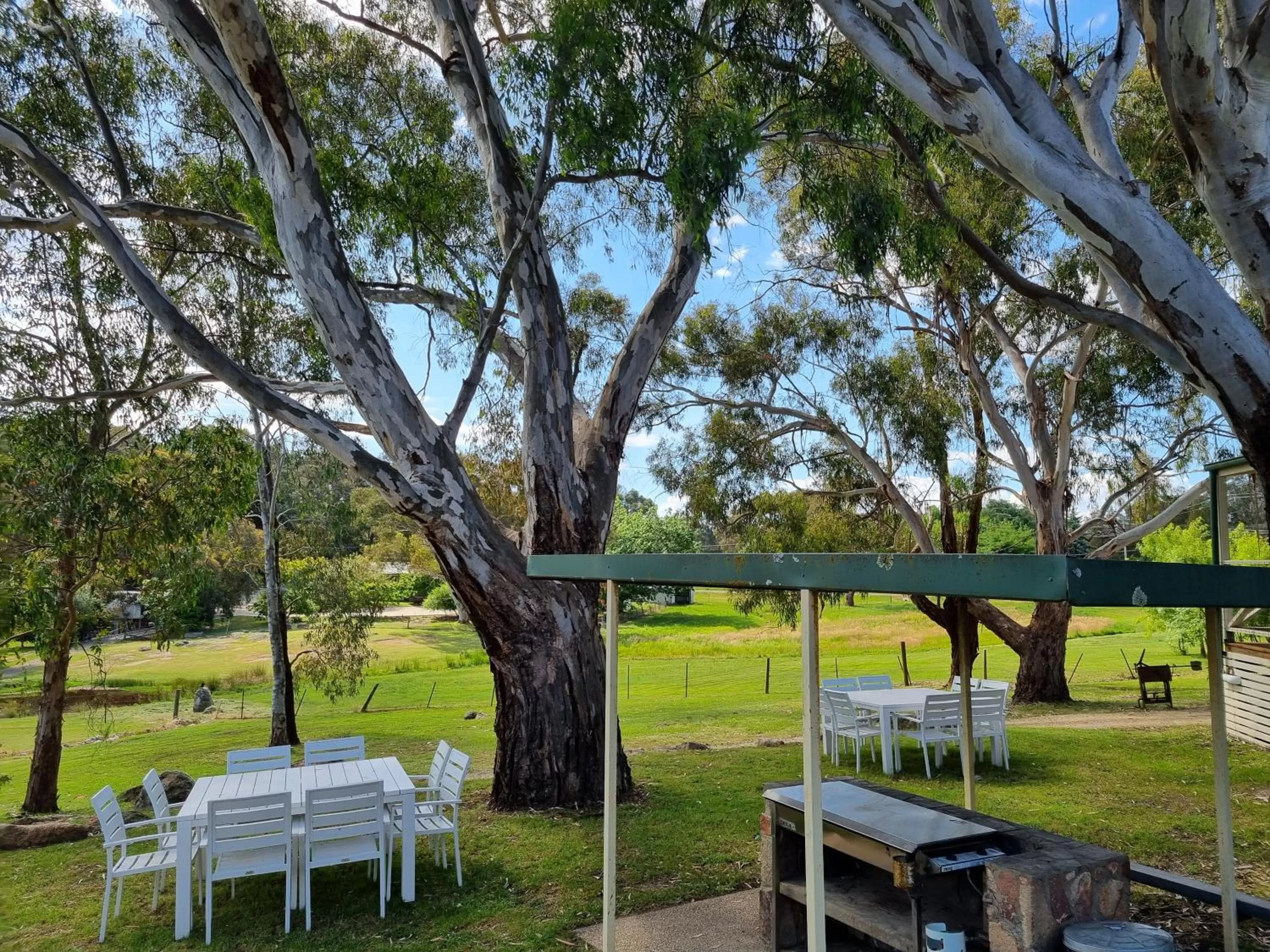 Property building in Golden Heritage Accommodation