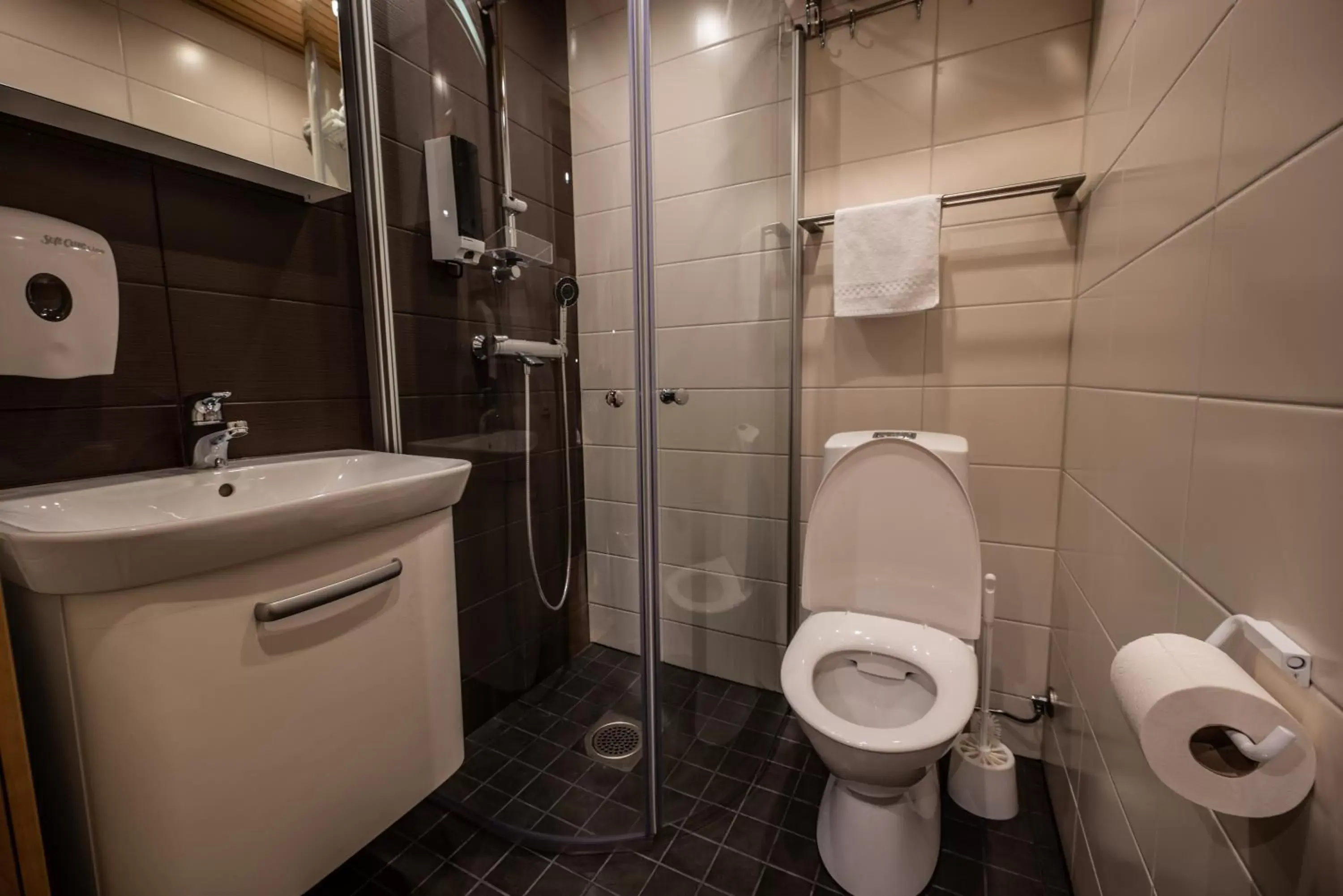 Toilet, Bathroom in Ranua Resort Holiday Villas