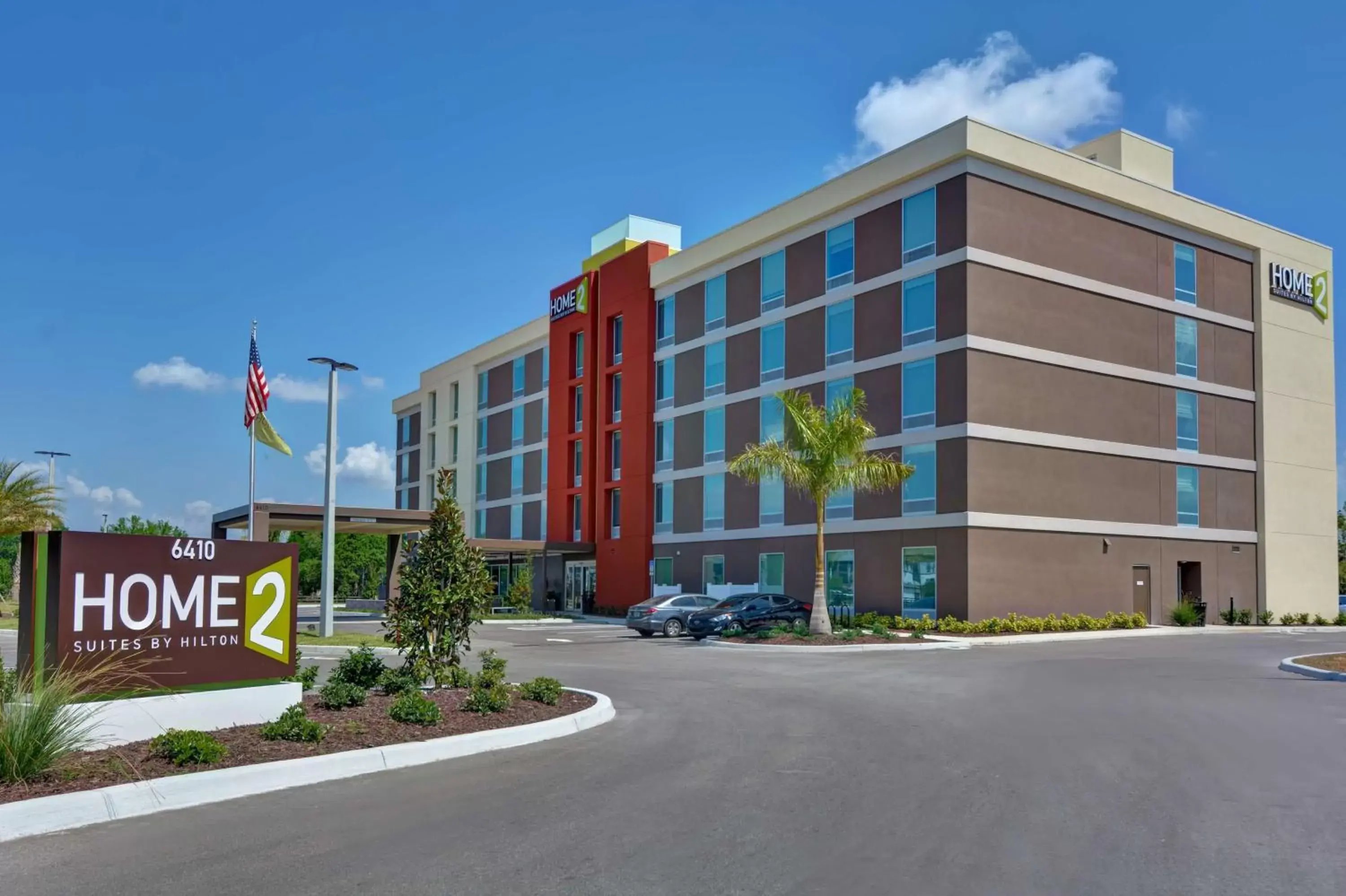 Property Building in Home2 Suites by Hilton, Sarasota I-75 Bee Ridge, Fl