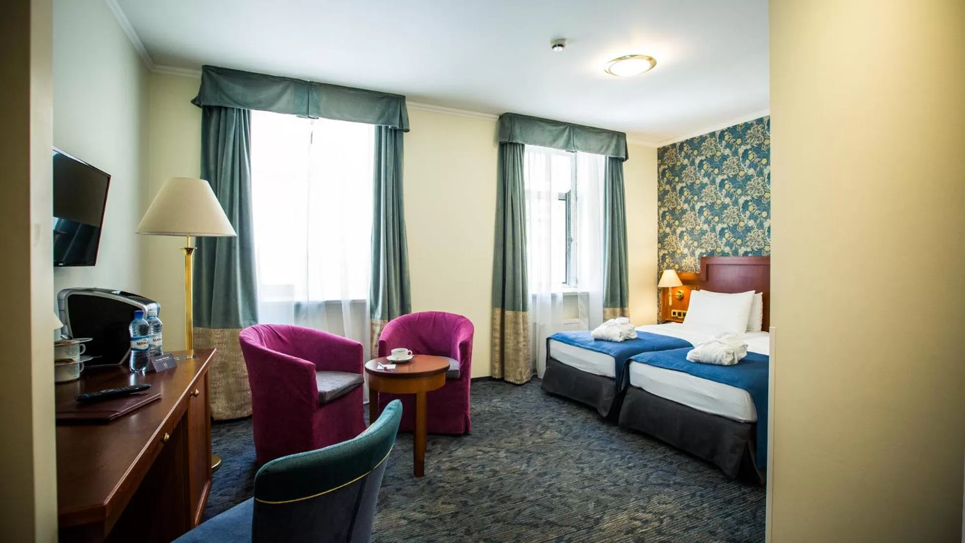 Living room, Bed in Hestia Hotel Jugend