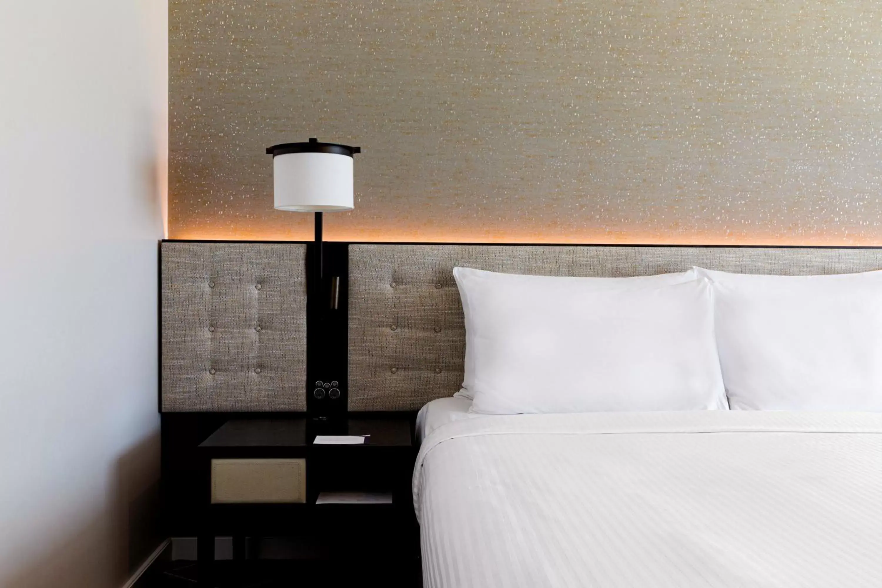 Bedroom, Bed in Hyatt Regency Sydney